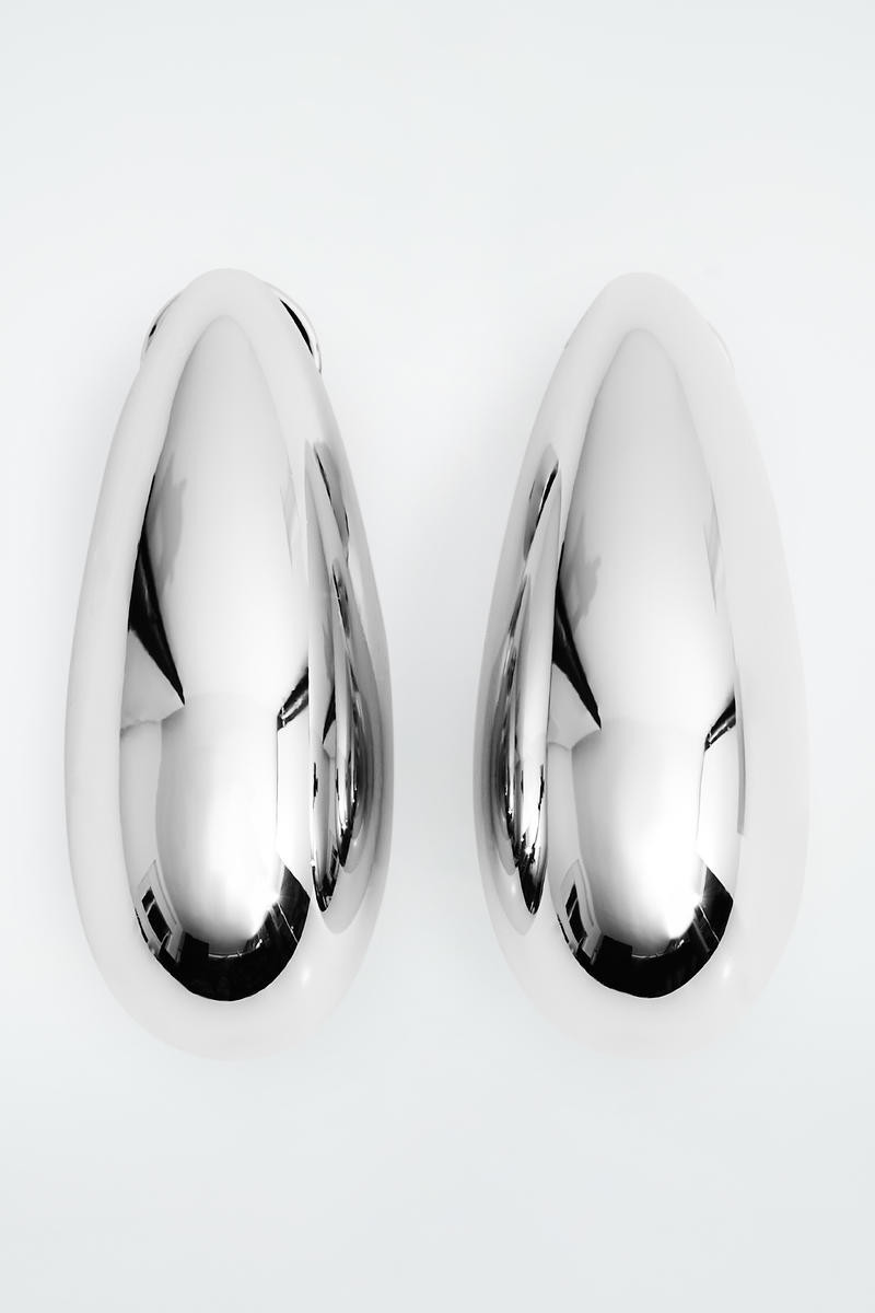 Chunky Droplet Earrings | COS UK