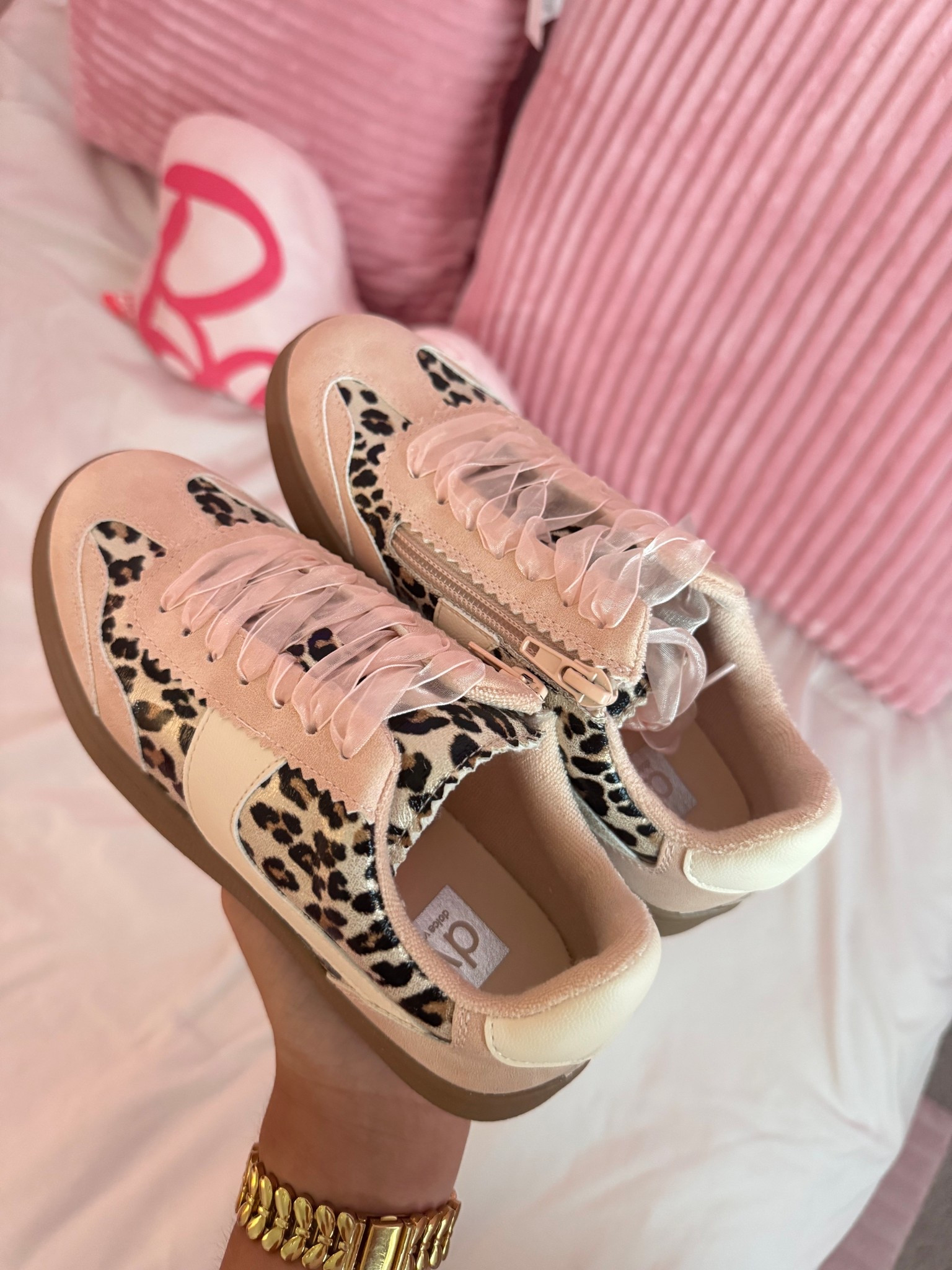 I’m in loveeeee! Where can I get these in my size 

Leopard print sneakers // girls shoes // back to school // Nordstrom anniversary sale 

#LTKKids #LTKShoeCrush #LTKSaleAlert