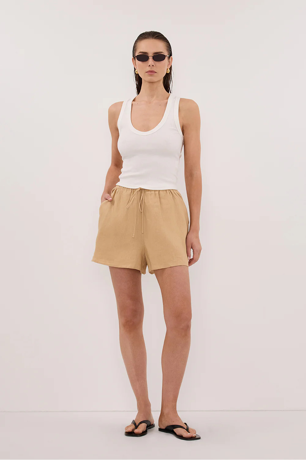 LUNE TAN LINEN SHORT | DISSH