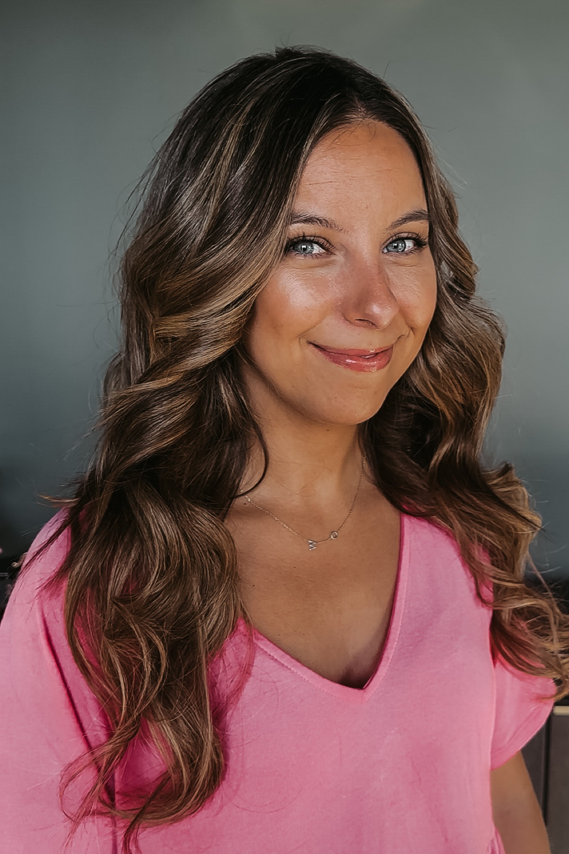 The BEST sunless tanner combo ✨

Tips:
•Exfoliate in the shower first (linked my favorite pre-tan one below)
• Lotion your hands, feet, ankles, elbows, knees first 
• Put sunless tanner directly on mitt and rub it around before putting on your body (prevents a dark concentrated area)
• when applying to skin do so in a circular motion
• use the brush to help with hands and feet

I only keep the sunless tanner on my face for 10 minutes, because I don’t like when my face is too dark! Everywhere else I will leave on overnight. 

#LTKSeasonal #LTKunder50 #LTKbeauty