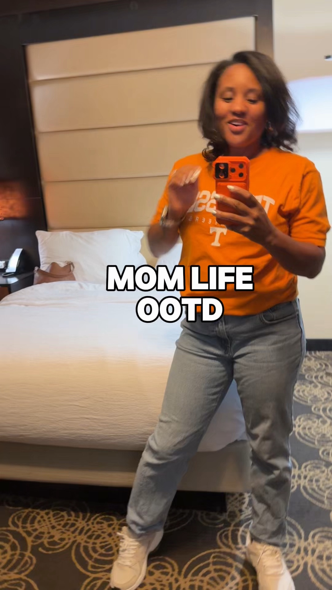 Mom life these jeans are my absolute fav 

#LTKMidsize #LTKmomlife #LTKdayinmylife