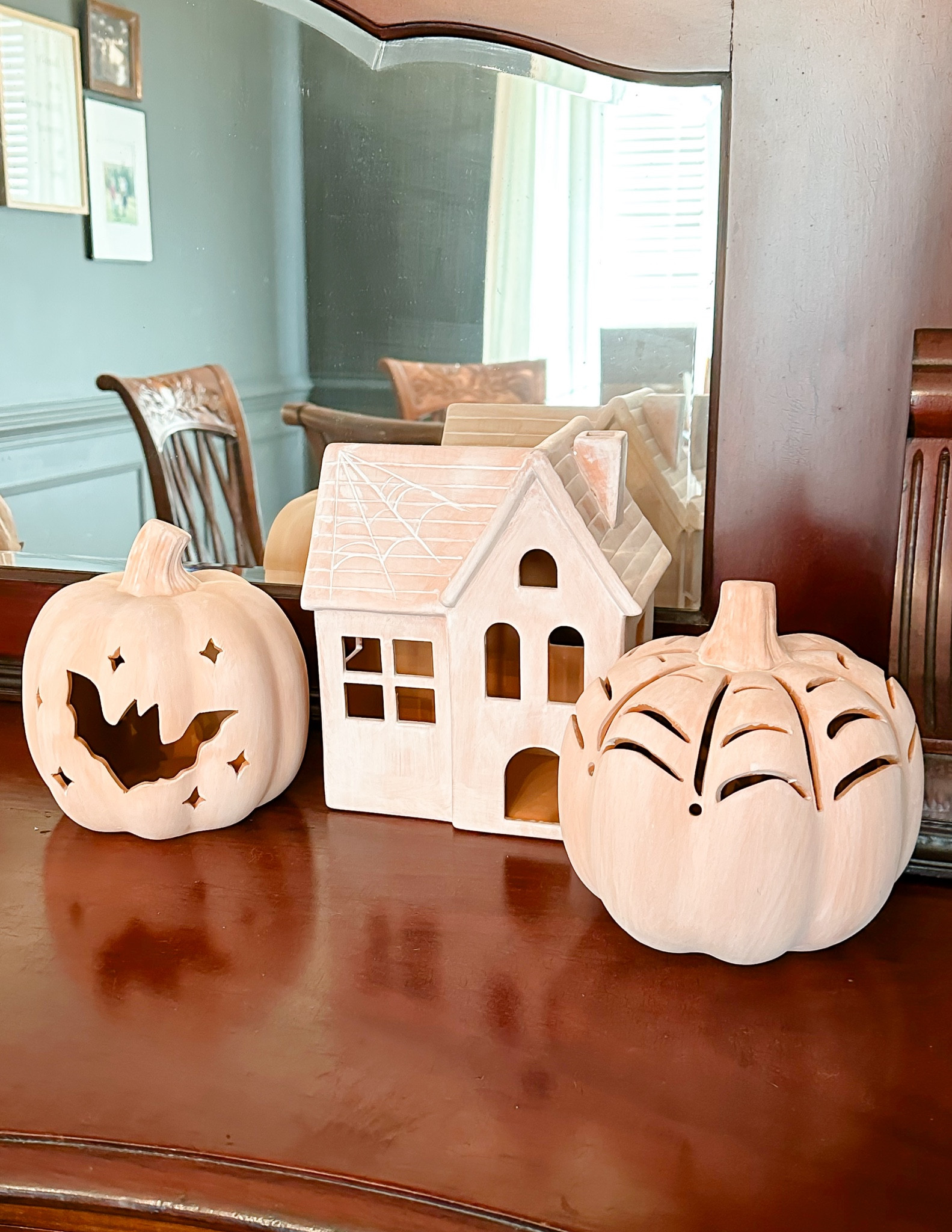 Halloween decor!

Target finds

#LTKFindsUnder50 #LTKSeasonal #LTKHome