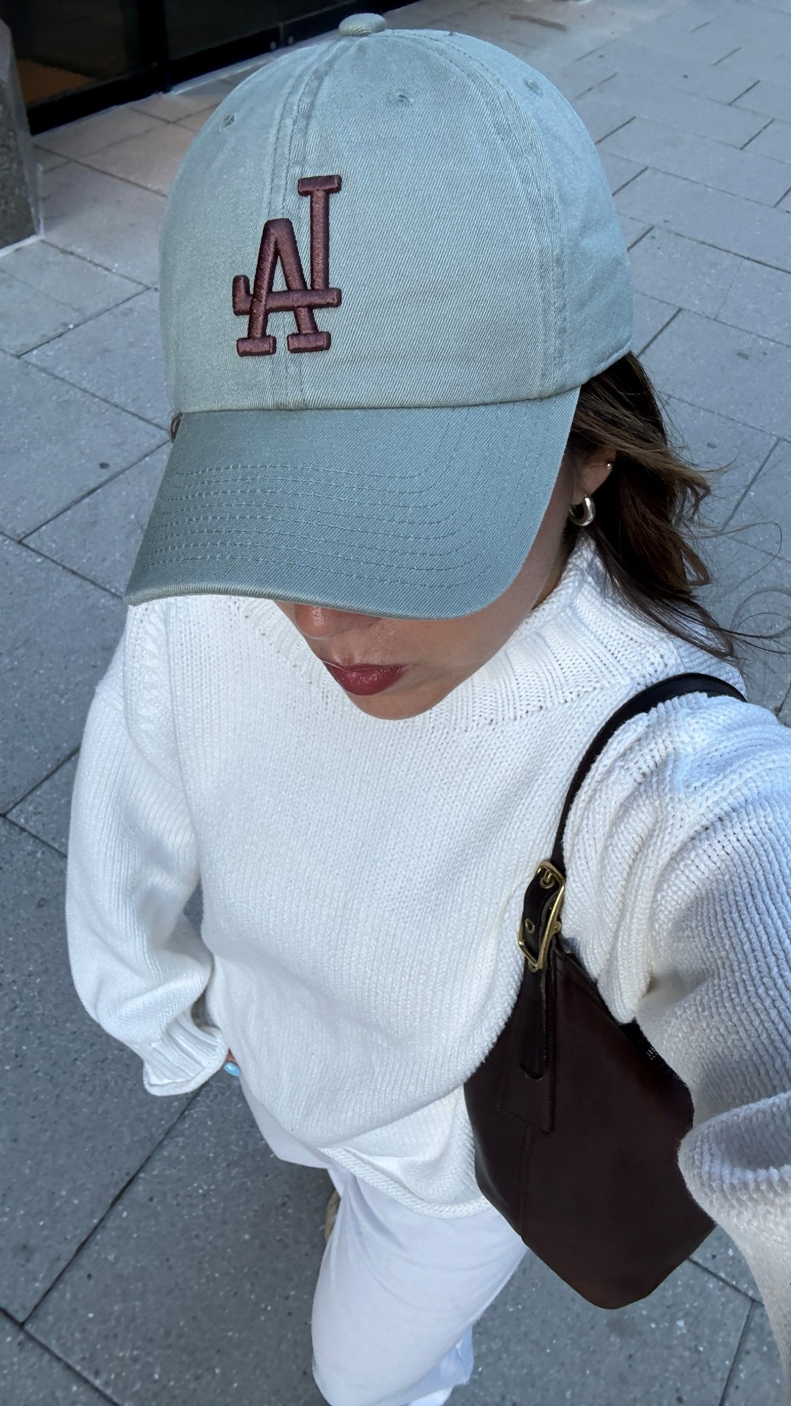 @jcrew grabbed a size medium for slight oversized fit. This hats color combo is perfection 🩵🤎

#LTKootd #LTKdayinmylife #LTKActive
