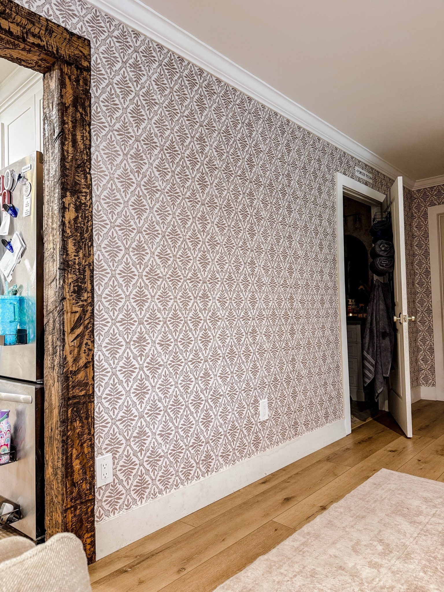 Wallpaper 🤍

#LTKmomlife #LTKSaleAlert #LTKHome