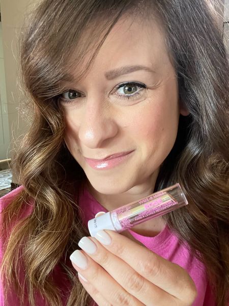 This lip color is SO pretty! Underc)5, biscotti mommy 
 Drugstore lipgloss / lipgloss / affordable lipgloss / drugstore makeup / target 

#LTKtravel #LTKworkwear #LTKbeauty