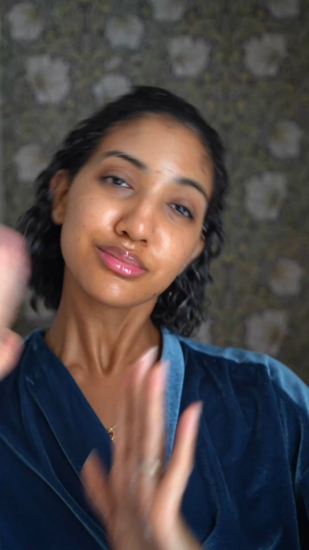 Casual Vintage Lemon Butter Summer #grwm

#LTKBeauty #LTKFindsUnder50 #LTKSeasonal