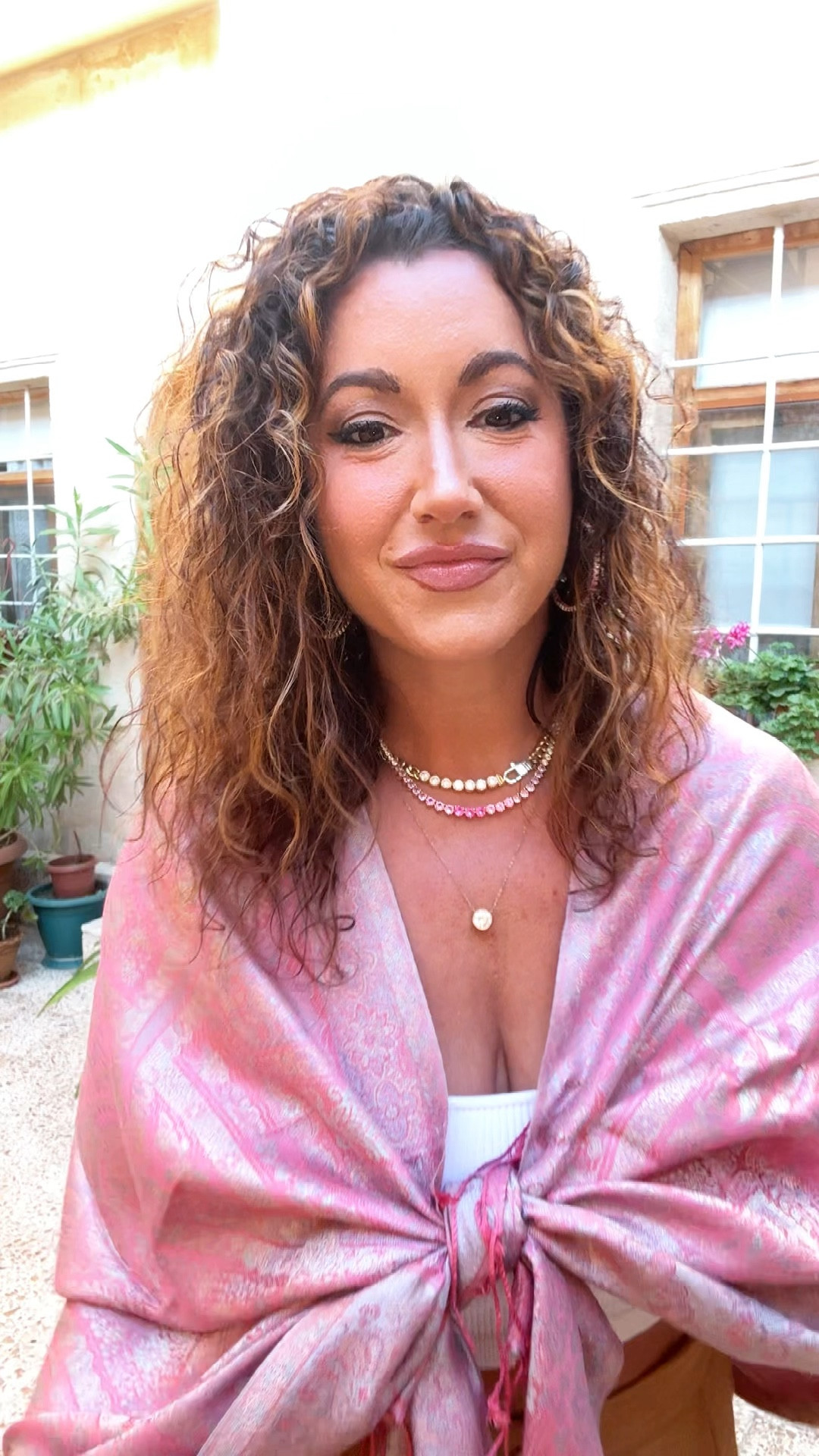 I’m wearing a M in both the top and bottom beneath the silk scarf! 😊😊

#LTKStyleTip #LTKTravel #LTKVideo