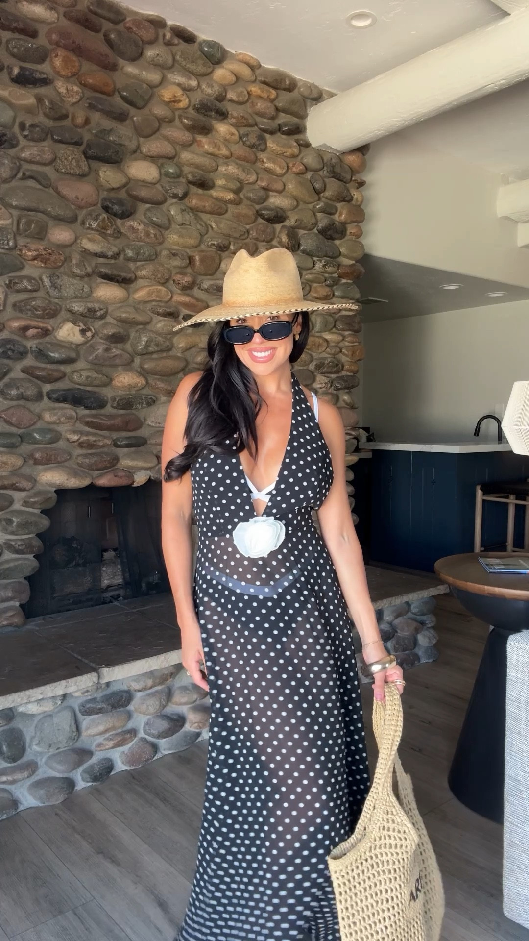 Pic moment for a dip 🤌🏽 drop the word DETAILS to get this under $50 swim look sent to you! This @cupshe coverup is darling! My swim is Amazon and I love how these bottoms cover my scar nicely! 



#LTKTravel #LTKSwim #LTKStyleTip