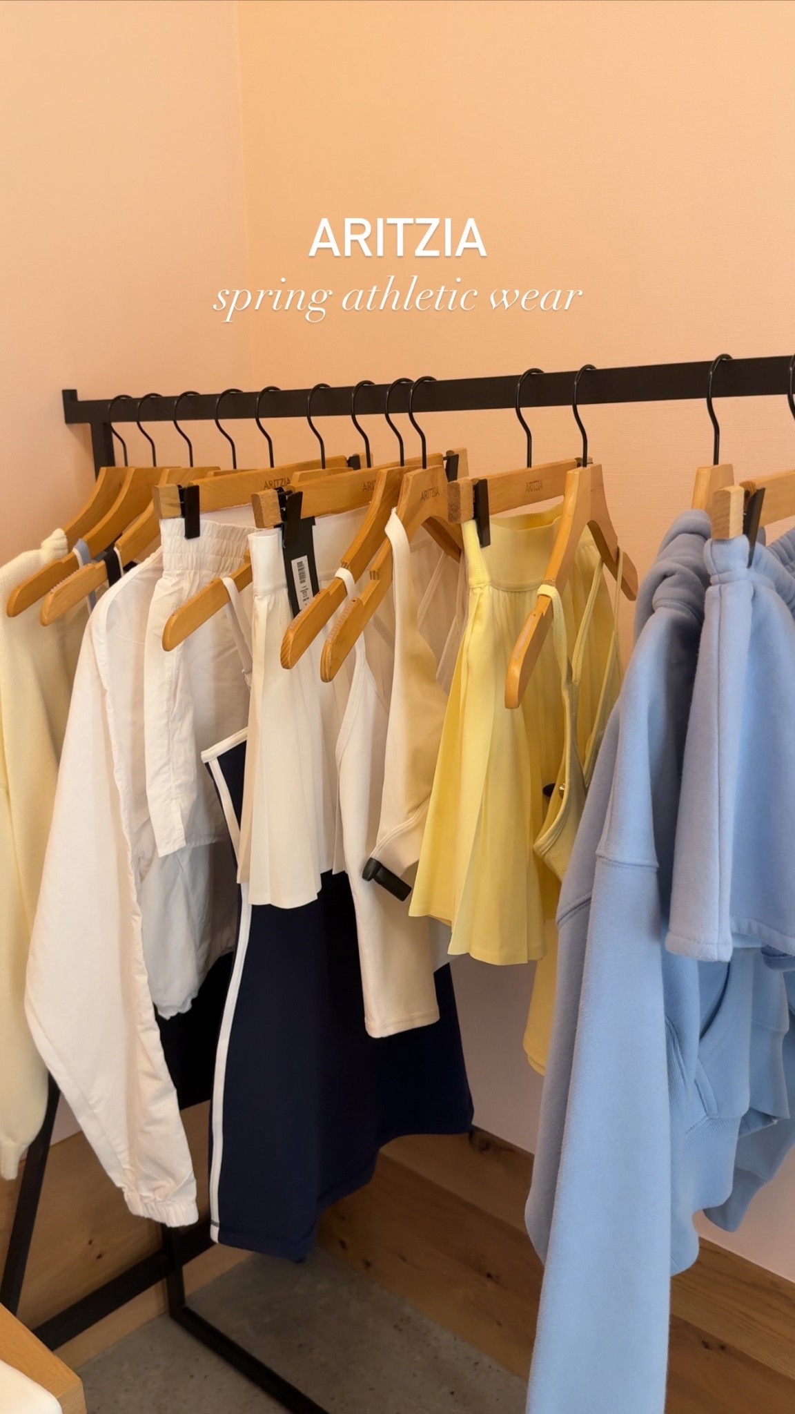 @Aritzia new shades of athletic wear for summer 💛🩵🤍 

#aritzia #aritziapartner #ad 
