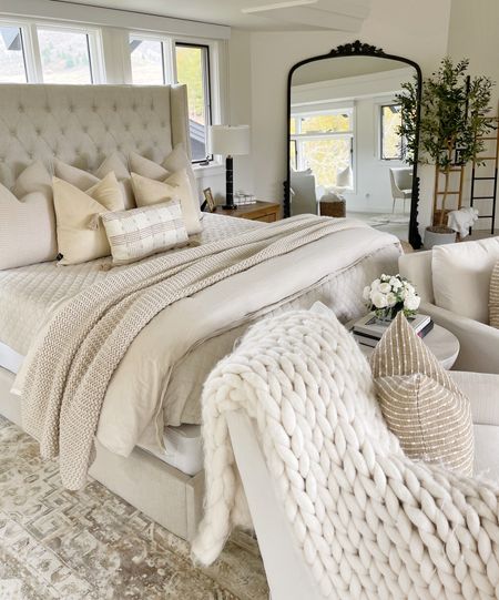 HOME \ neutral bedroom! Finds from
Amazon, Walmart and Target👌🏻

Bed
Bedding
Accent chair
Rug
Mirror

#LTKfindsunder100 #LTKhome #LTKxPrime