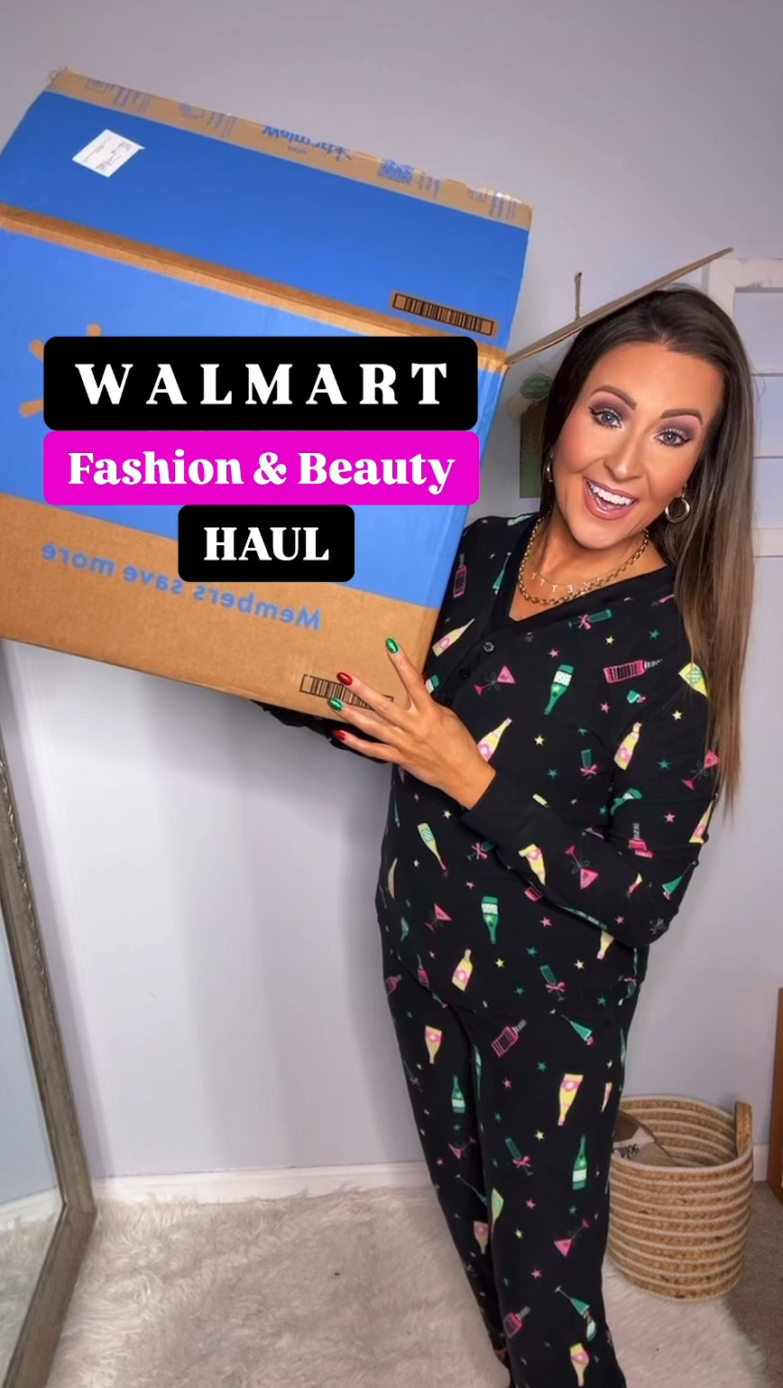 Pajama Set: XS (comes in other prints)
Black Fleece Lined Leggings: S (comes in a ton of colors on Amazon, black only at Walmart)
Purple Cowl Neck: S (comes in other colors)
Heart Sweater: S
Strawberry Shortcake Tee: S

Christmas tee, Graphic tee, Christmas outfit, heart sweater, Valentine’s Day sweater, eyeshadow palette, eye makeup remover, eye cream, retinol cream, facial spray, winter fashion, winter outfits 

#LTKBeauty #LTKSeasonal #LTKHoliday