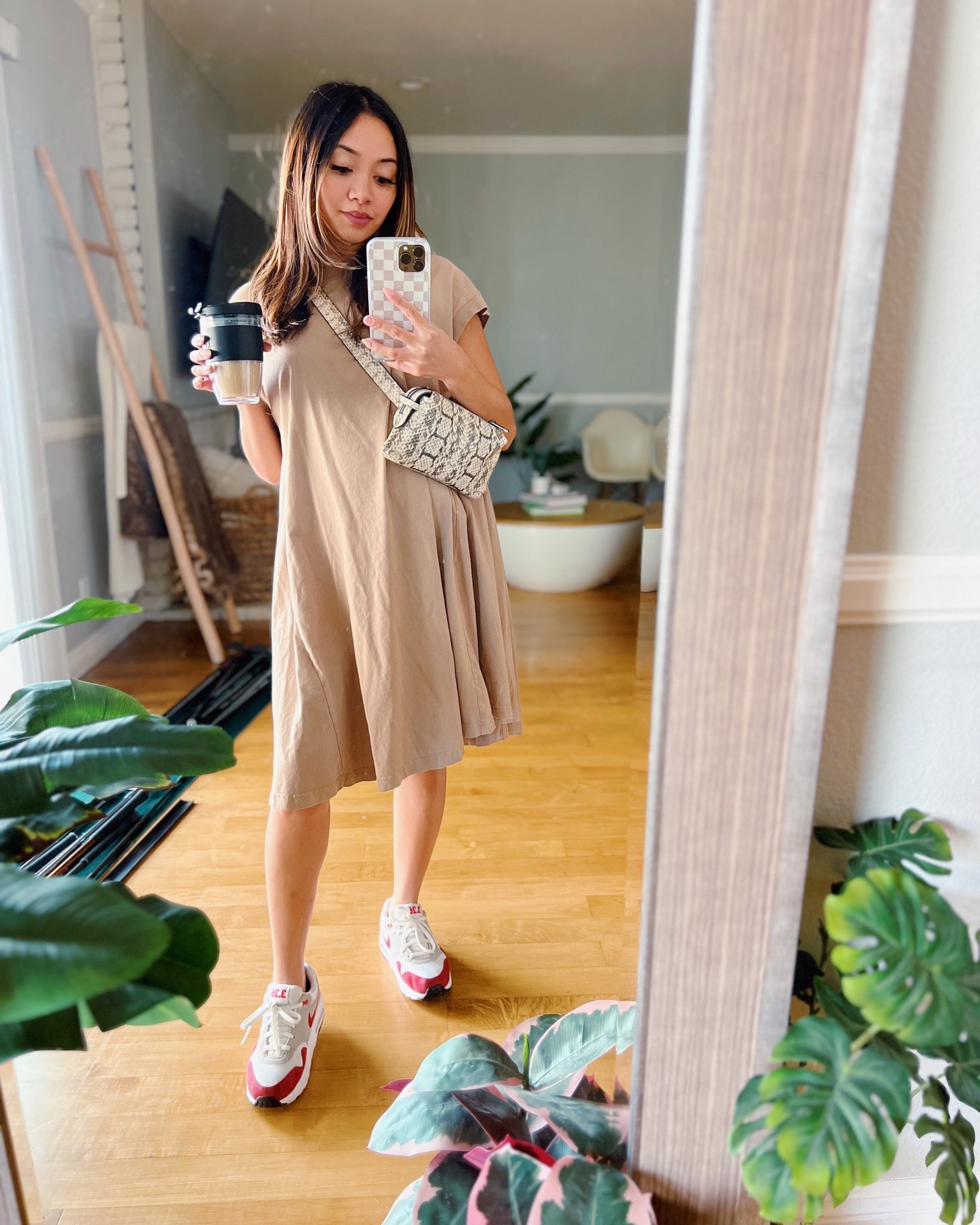 Easily create a Feminine Streetwear look by pairing a dress with sneakers


Nike, Airmax 1, sneakers, streetwear style, neutral outfit, snakeskin bag, pregnancy outfit, maternity style, home decor, dress the bump, fall outfits, Jordans, coffee date, outfit idea 

#LTKbump #LTKshoecrush #LTKitbag