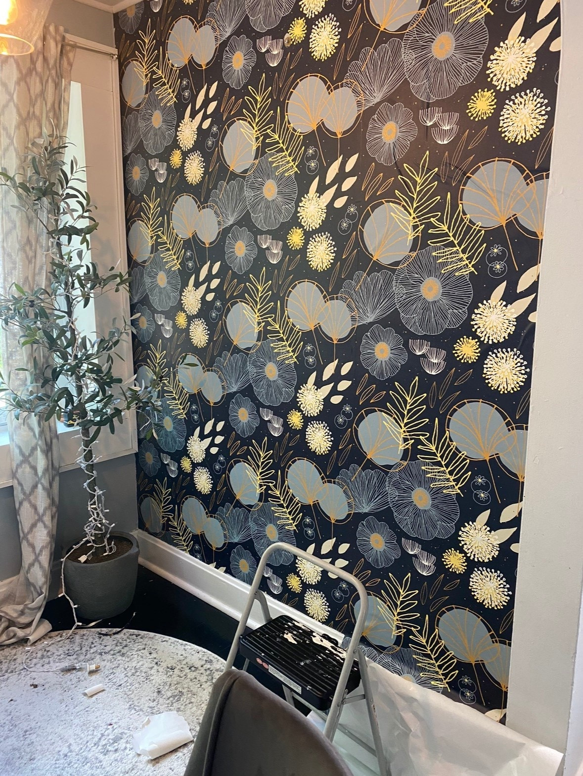 Spoonflower wallpaper
Home renovation 
Office space
Wallpaper for my office
Accent wall
Home office accent wall
Breakfast nook
Navy wallpaper 
Floral wallpaper 
Blue floral wallpaper 

#LTKHome