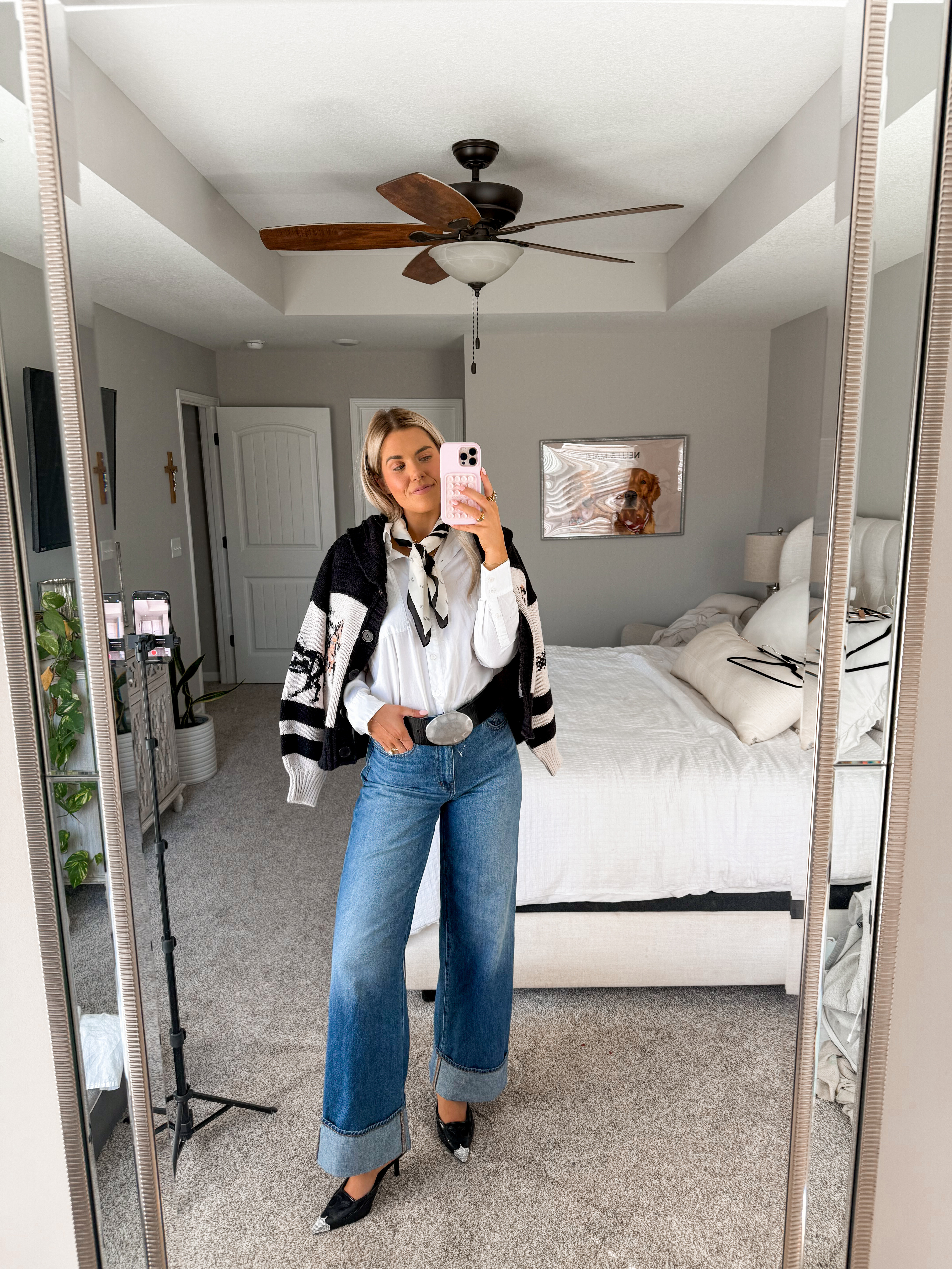 si3 25 tall in jeans (size down if inbetween) size xs in belt (it’s wide so it doesn’t fit in belt loops!) sized up to medium in horse cardigan, shirt s old so linking similar :) 

western office outfit inspo 

#LTKSeasonal #LTKSaleAlert #LTKWorkwear