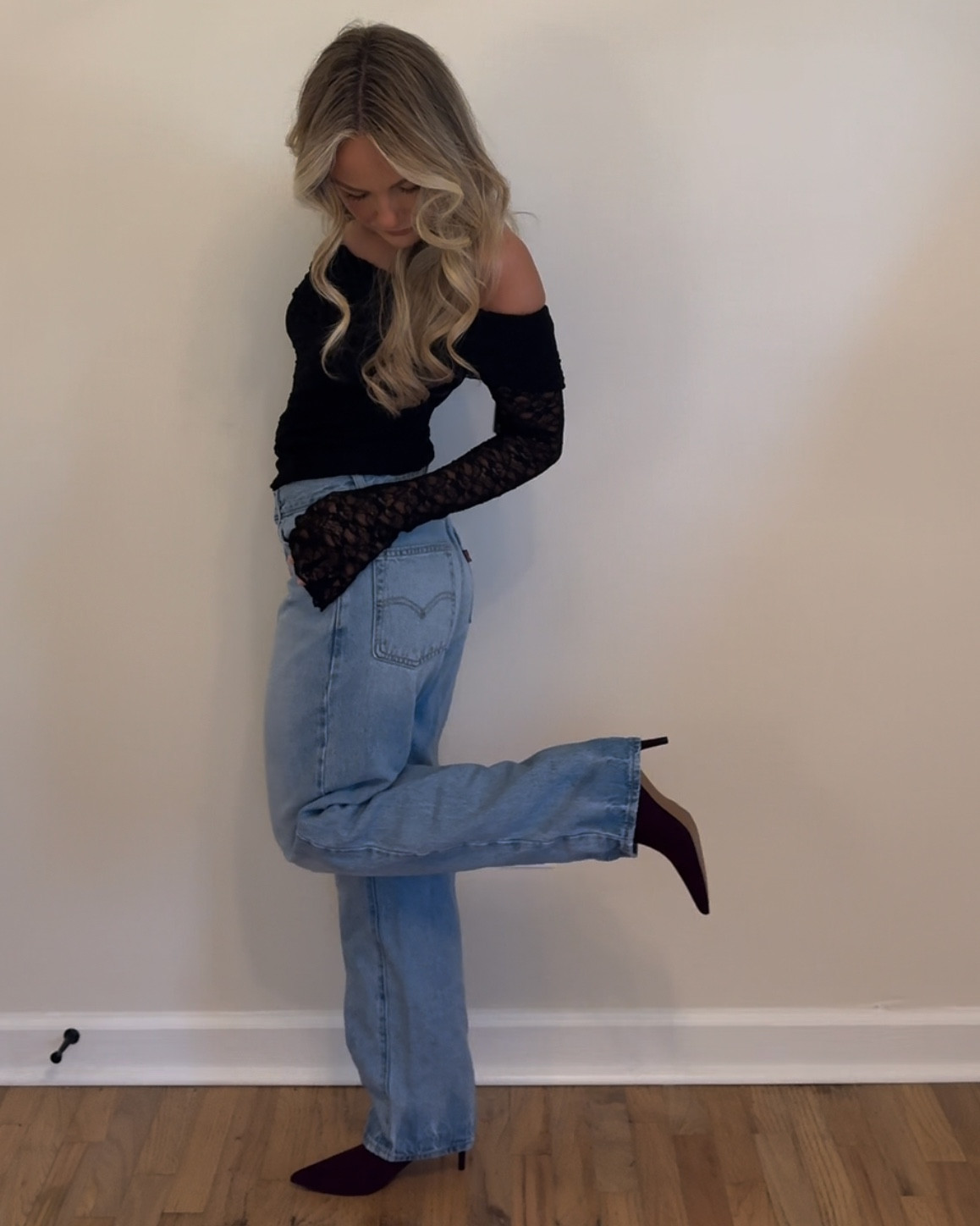 November Lulus Haul!!!! 
Wearing XS in everything! 