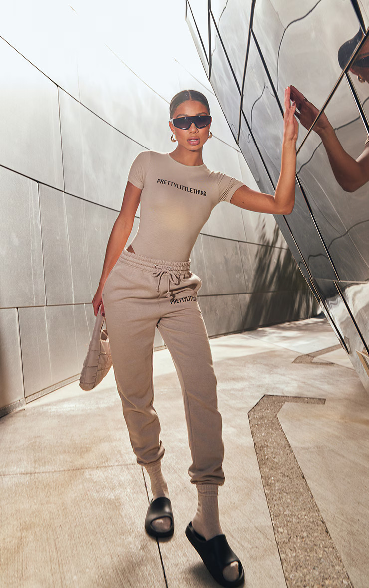 PRETTYLITTLETHING Mocha Cuffed High Waisted Sweatpants | PrettyLittleThing US