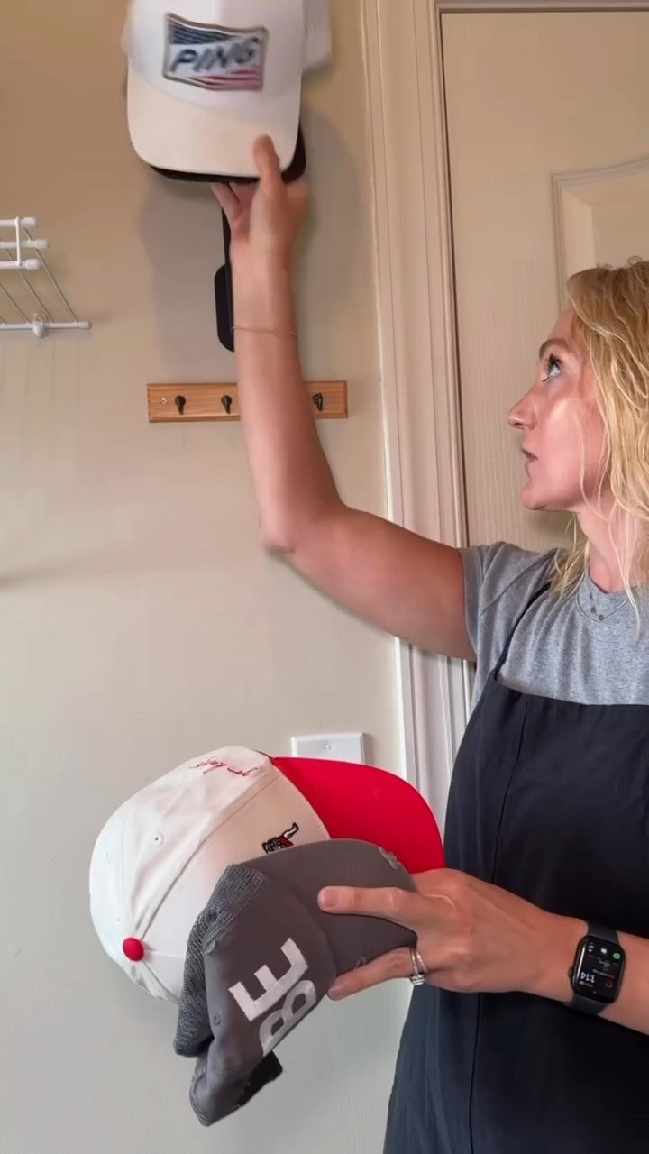 Part 2️⃣ of our mini series is here — HATS. They can feel awkward to store but MollyB is here to help! All inspo linked on LTK🧢 #baseballhats #professionalorganizer #hatstorage #miniseries #reels