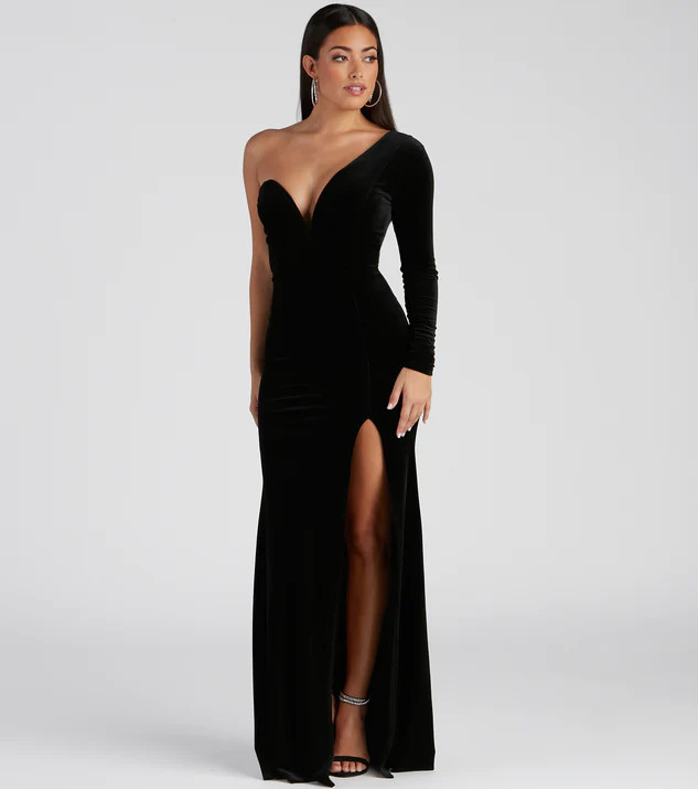 Cheyenne Formal One-Shoulder Velvet Dress | Windsor Stores