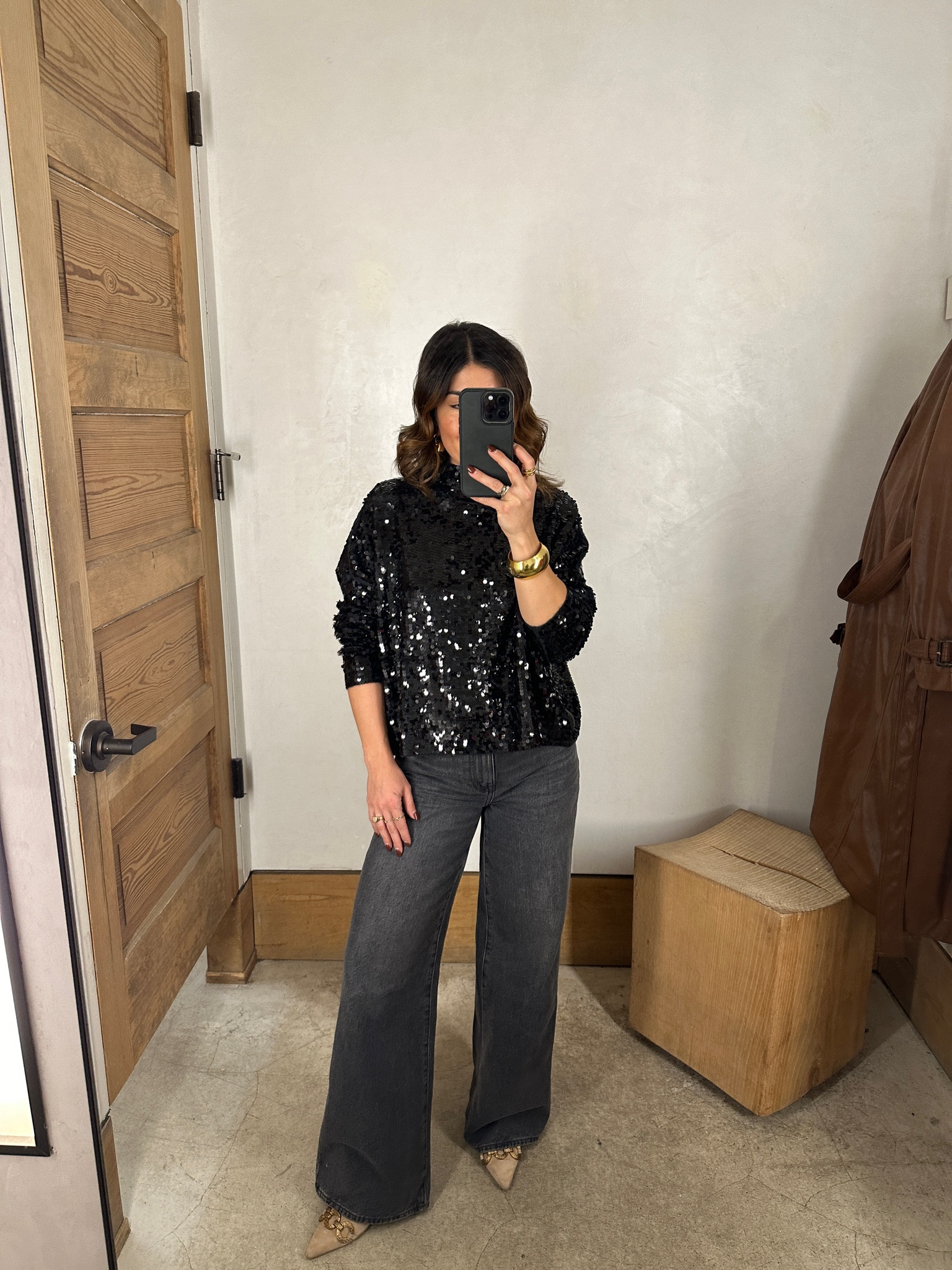 Take 30% off my top and 40% off my jeans!!!
Top size xs
Jeans size 24 regular

#LTKCyberWeek #LTKHoliday #LTKSaleAlert