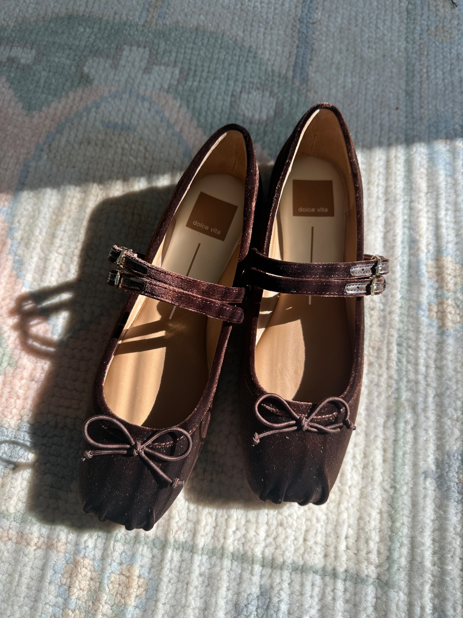How cute are these new velvet ballet flats that I scooped up for fall/winter? They run a tiny bit small so don’t size down like I did, just go with your normal biggest size. Ha! Does that make sense? 

#LTKStyleTip #LTKHoliday #LTKShoeCrush