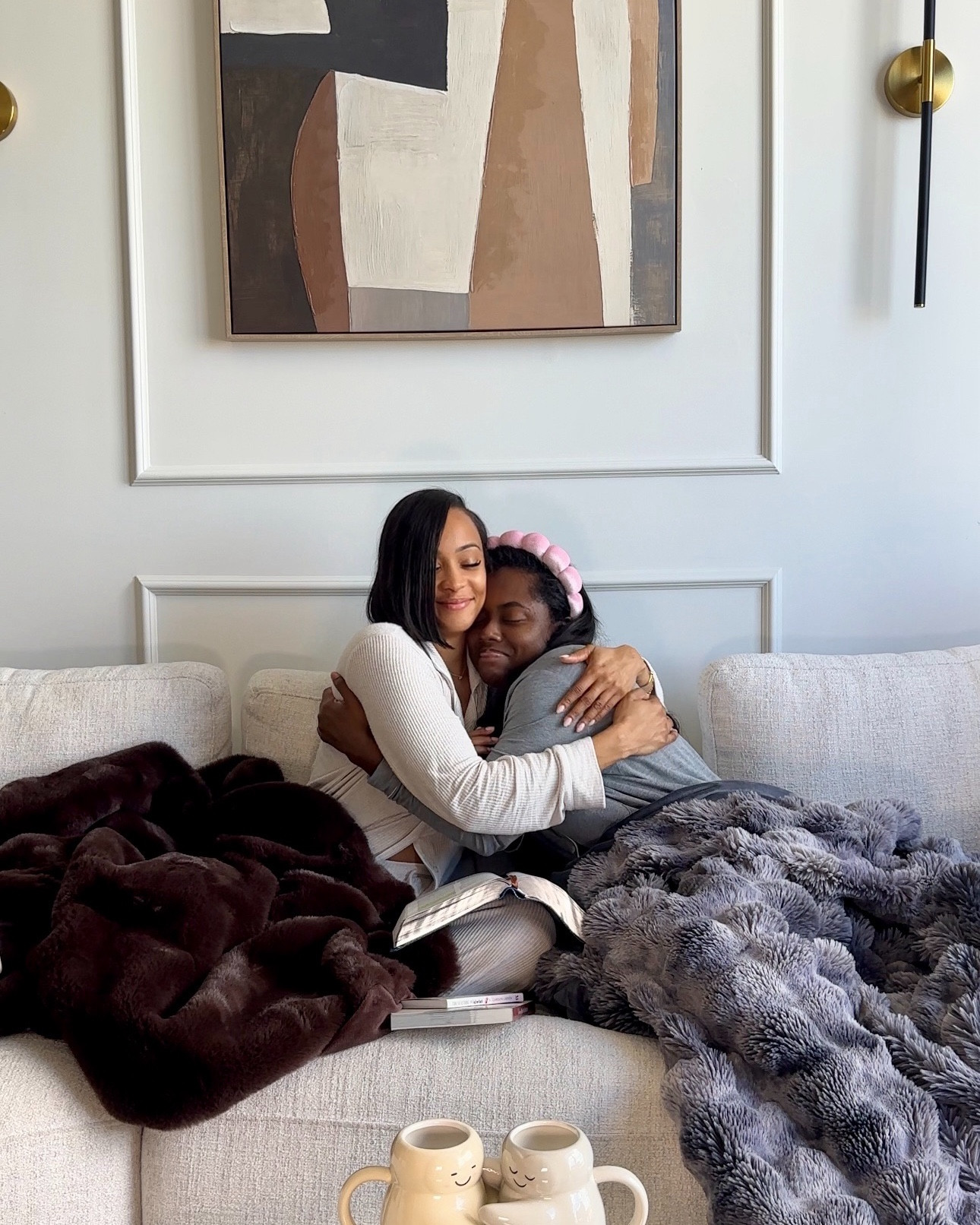 Friendship that feels like a warm hug 🤎

#LTKHome #LTKstorytime #LTKdayinmylife