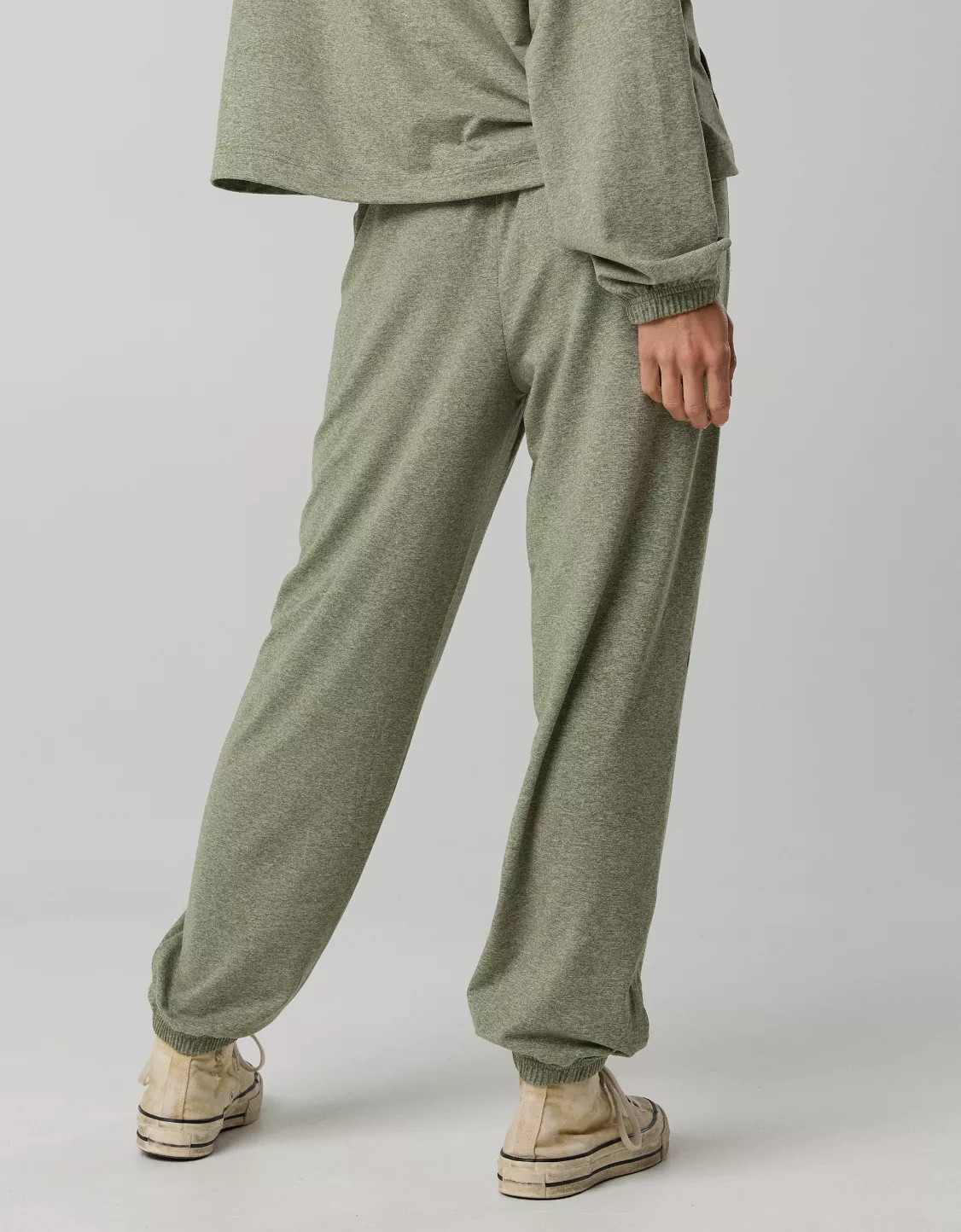 OFFLINE By Aerie Weekend Away Jogger | American Eagle Outfitters (US & CA)