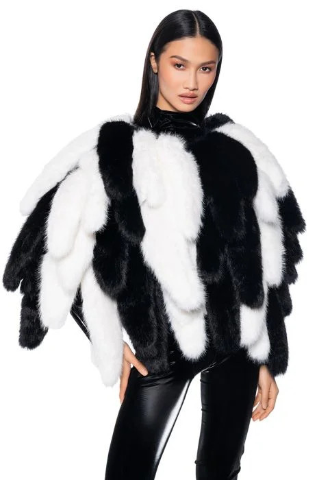 RUN THIS TOWN FAUX FUR FOX TAIL CAPE IN BLACK AND WHITE | AKIRA