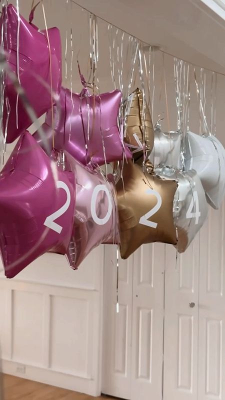 DIY fun alert! Star Balloon drop for a simple yet wow New Years Eve or Noon count down for all ages 

#LTKHoliday #LTKparties #LTKhome