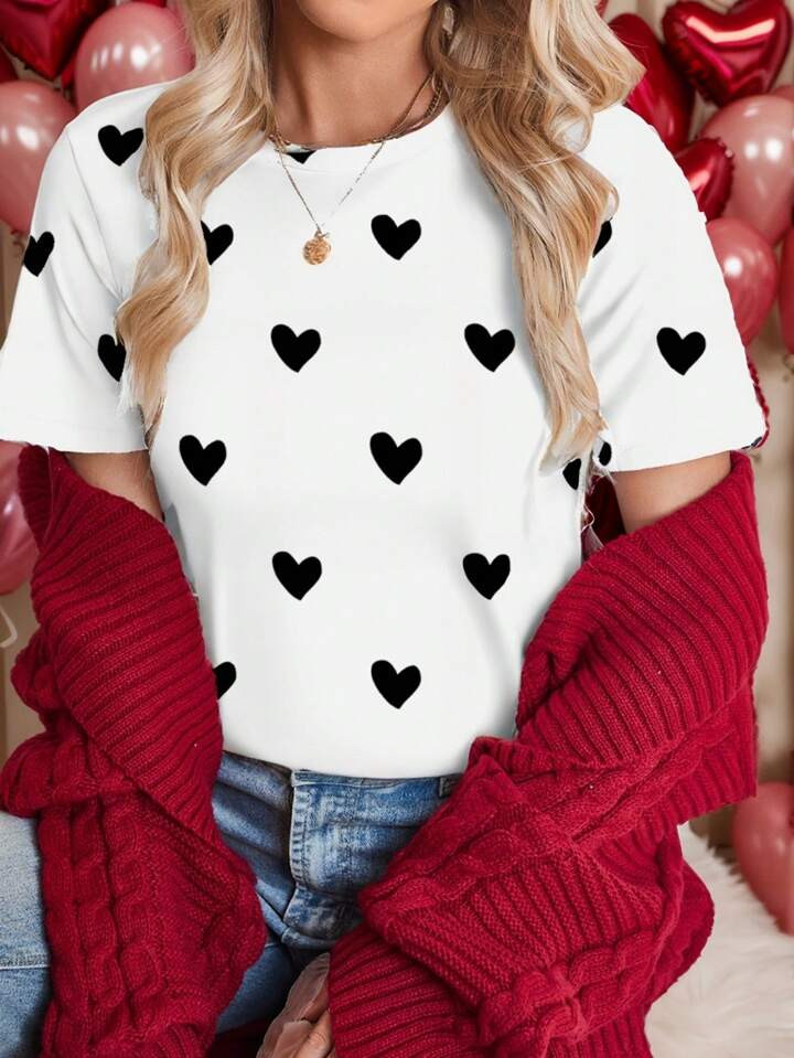 SHEIN LUNE Casual Simple Heart Black White Graphic Round Neck Short Sleeve Loose Valentine Day Women T-Shirt For Valentine's Day | SHEIN