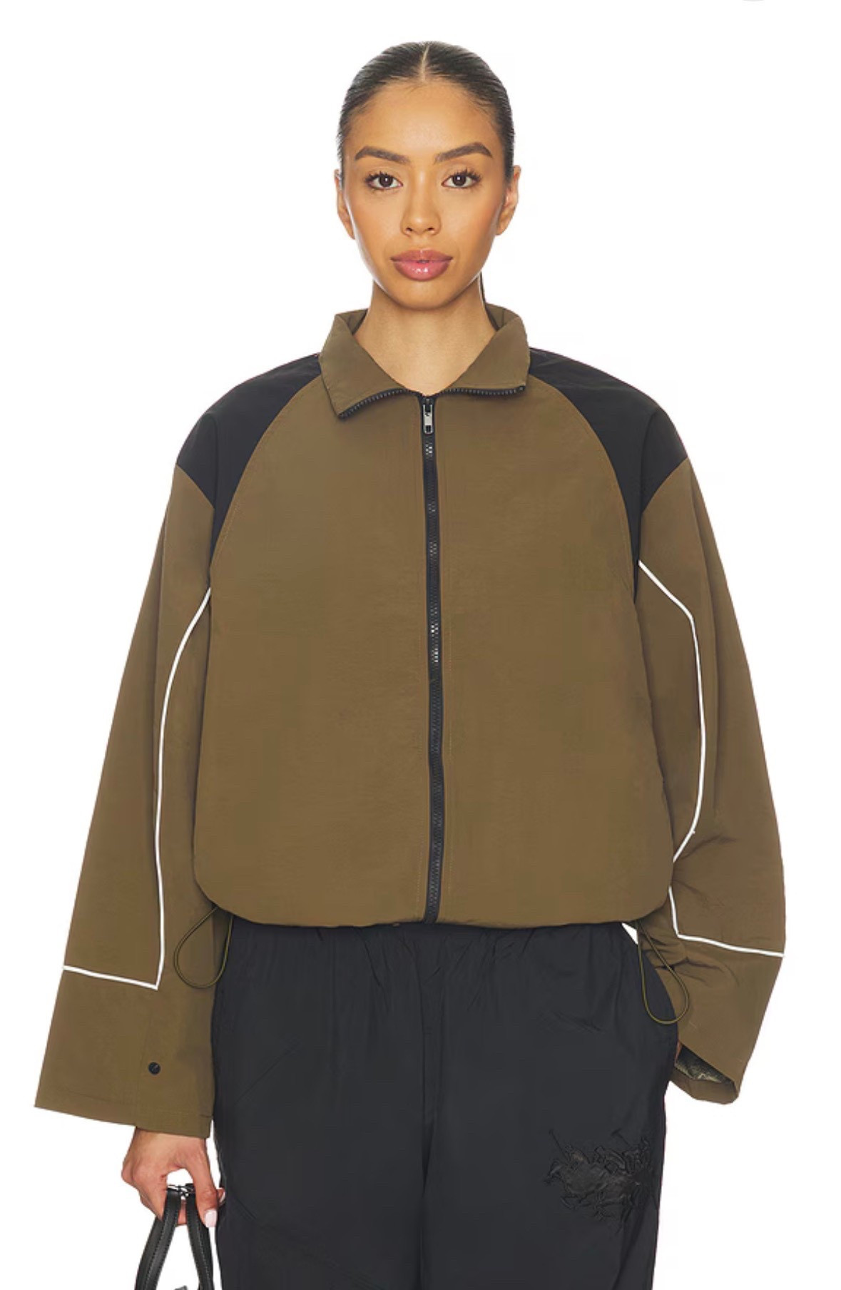 Love this 💨 windbreaker!! Elevated basic. Elevated casual!! 🖤

#LTKWorkwear #LTKActive #LTKOver40