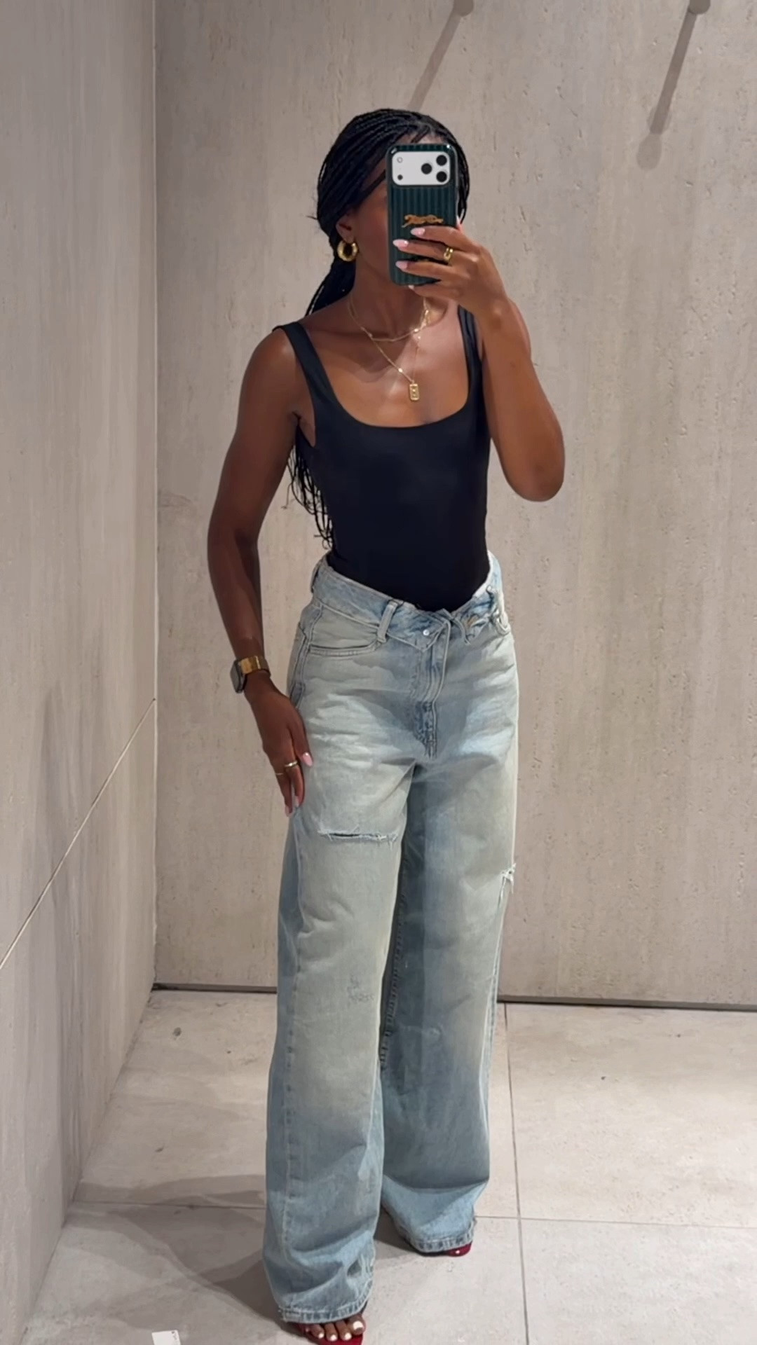 The Zara jeans you’ve been waiting for are BACK ONLINE 👖🤎 I’m obsessed with the relaxed wide leg fit and light wash denim such an easy everyday pair!

Wearing size EUR 34 |5’2

I’ve linked them here so you can shop them before they sell out again ✨

Keywords: Zara jeans, Zara denim, Zara wide leg jeans, Zara light wash jeans, wide leg jeans, relaxed fit jeans, trending jeans, viral Zara jeans, everyday denim, casual outfit, denim outfit, jeans outfit
#zara