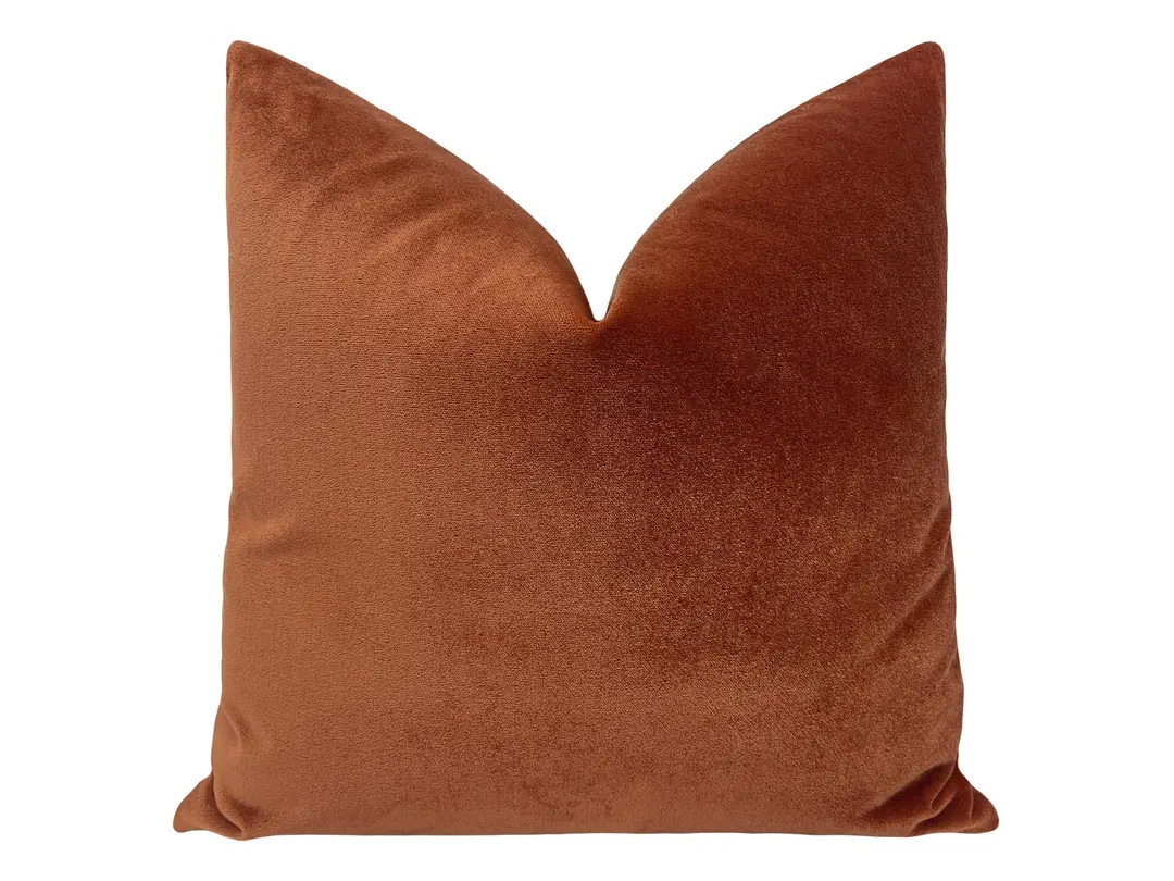 Venetian Velvet // Amber Pillow | brown velvet pillow | venetian velvet pillow | brown throw pill... | Etsy (US)