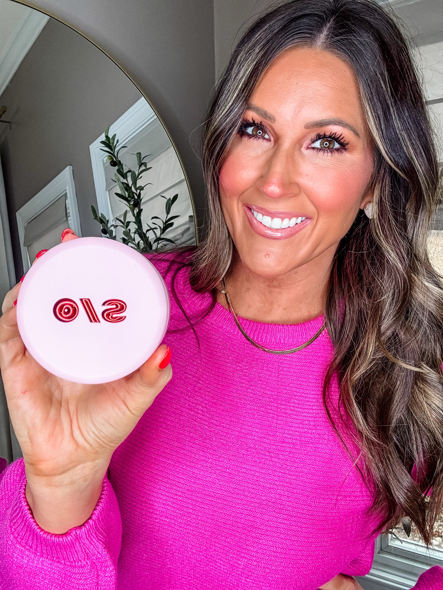 Flawless Finish with Ultra Pink Blurring Setting Powder

Say goodbye to cakey makeup and hello to a flawless, natural finish! At 36, I’ve tried countless powders, but this Ultimate Blurring Setting Powder in Ultra Pink is a game-changer. The ultra-fine formula feels like a dream, setting your makeup without leaving a heavy or powdery look. Perfect for achieving a 24-hour matte finish that’s sweat-proof and blurs imperfections like magic. Whether it’s a casual day or full glam, this powder ensures your makeup stays fresh and lightweight all day long.

	1.	Blurring setting powder
	2.	Ultra Pink matte finish
	3.	Sweat-proof setting powder 
#TikTokShopBeauty #FlawlessSkin #MakeupMustHaves
#BlurringPowder #MakeupGoals #BeautyFinds

#LTKMostLoved #LTKBeauty #LTKGiftGuide