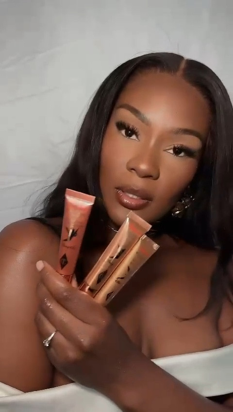 Fall face of Charlotte Tilbury, blush wand, flawless foundation, bronzer, setting spray, highlight wand, makeup, beauty 

#LTKSeasonal #LTKbeauty #LTKeurope