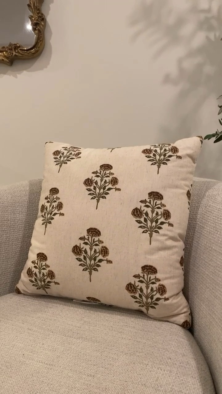 Super pretty, affordable studio McGee pillow

#LTKhome #LTKunder50 #LTKSeasonal