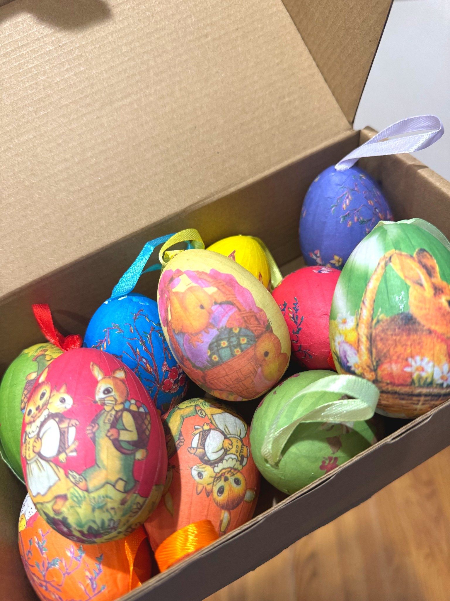 The cutest handing vintage inspired Easter eggs you’ve ever seen! Comes on a pack of 12 and the price is SO GOOD!!! Less than $1/piece 😍 
#easter #easterdecor #eastereggs

#LTKSeasonal #LTKSpringSale #LTKHome
