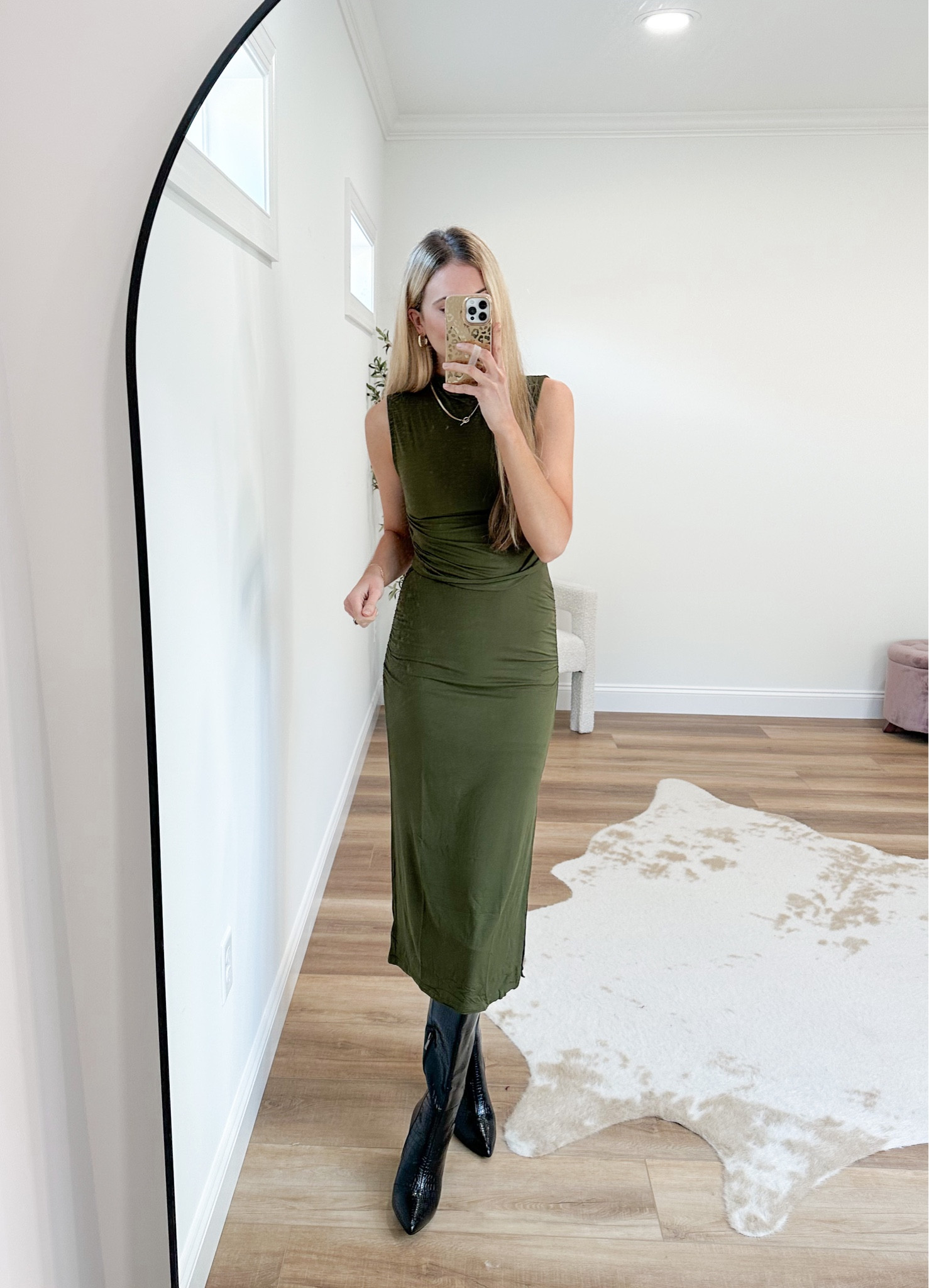 Old navy fall outfit sale. Work outfit. Workwear. Wearing small in top and xs I’m skirt  

#LTKSeasonal #LTKsalealert #LTKworkwear