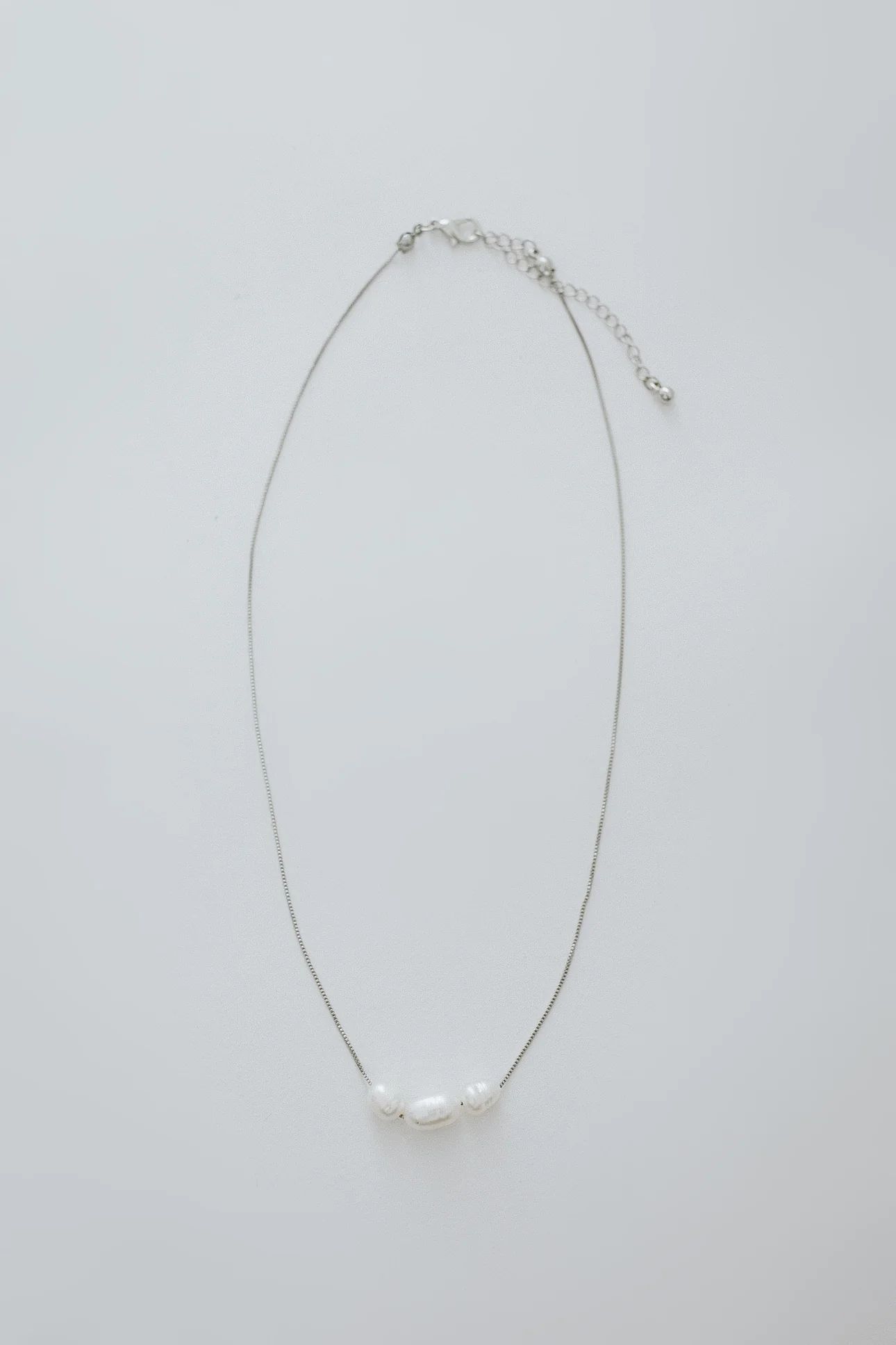 Charlotte Pearl Necklace - Silver | THELIFESTYLEDCO