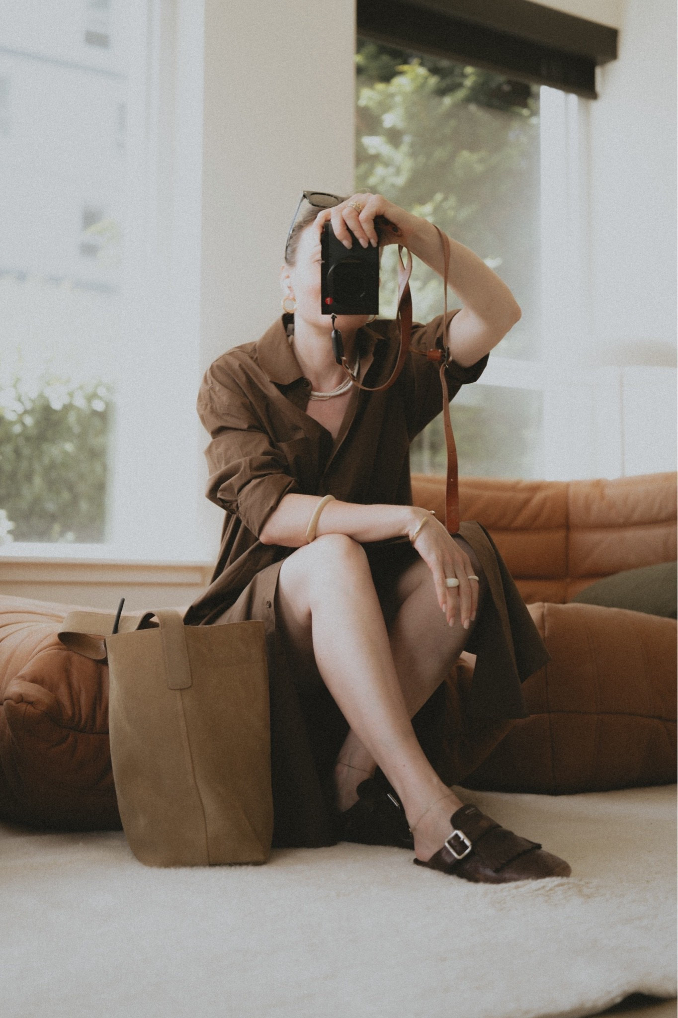 Prada Shuffle mules + The Frankie Shop shirt dress + @Madewell The Essential bucket tote + shell necklace @Etsy

#LTKootd #LTKSeasonal #LTKWorkwear
