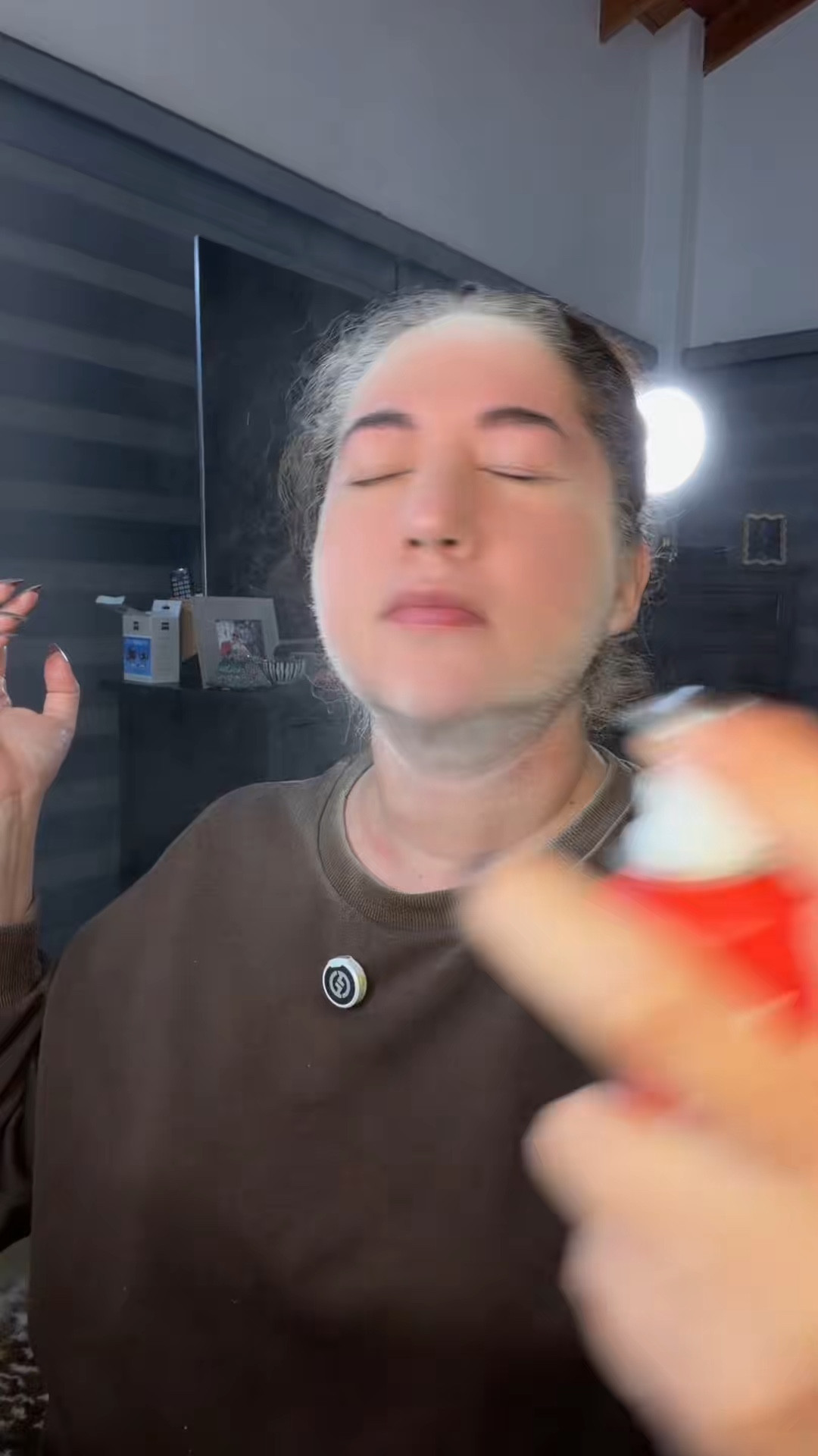 I really thought my foundation was the issue…
but it was the peach fuzz on my face this whole time.

This facial hair identifier spray lets you actually see what’s there, so your skincare absorbs better and your makeup applies smoother. It’s one of those small things that makes a noticeable difference. 

#LTKOver40 #LTKBeauty