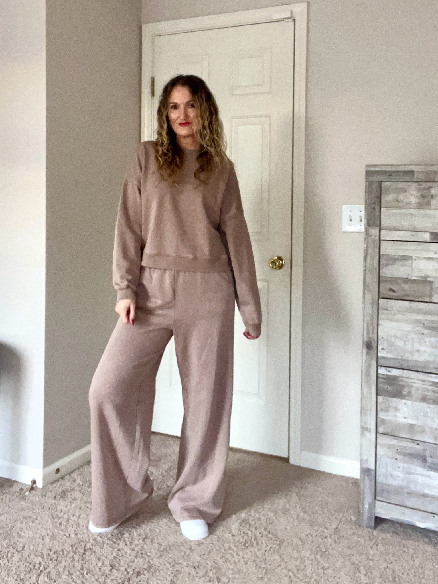 The coziest loungewear set. I’m wearing a size small. Pants are a small regular length but now I wish I would have gotten the longs maybe. 

Gap // loungewear // joggers // sweatshirt set / jogger set 

#LTKFindsUnder100 #LTKStyleTip #LTKTravel
