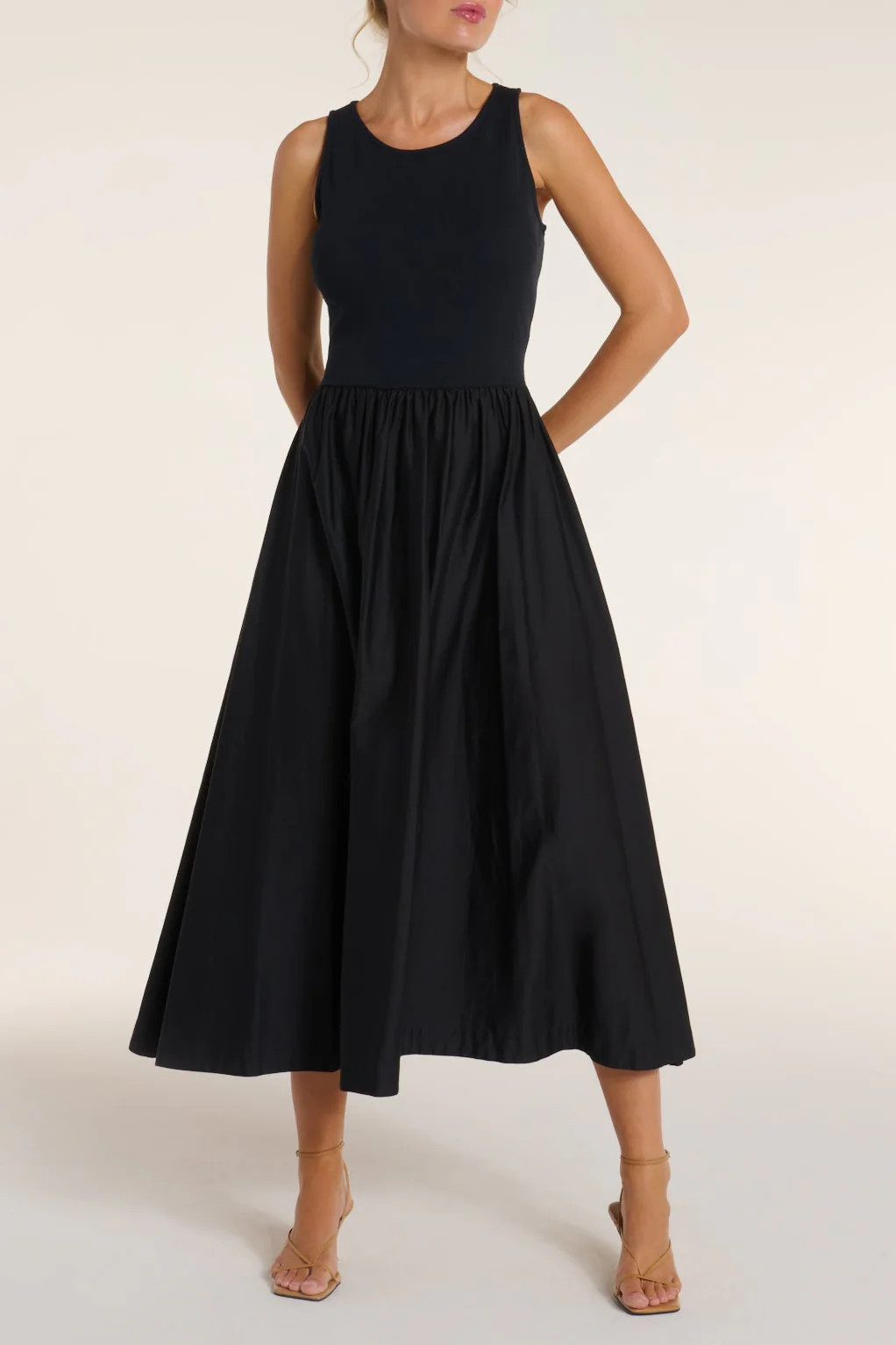 Penelope Sleeveless Maxi Dress in Black Beauty | Hermoza