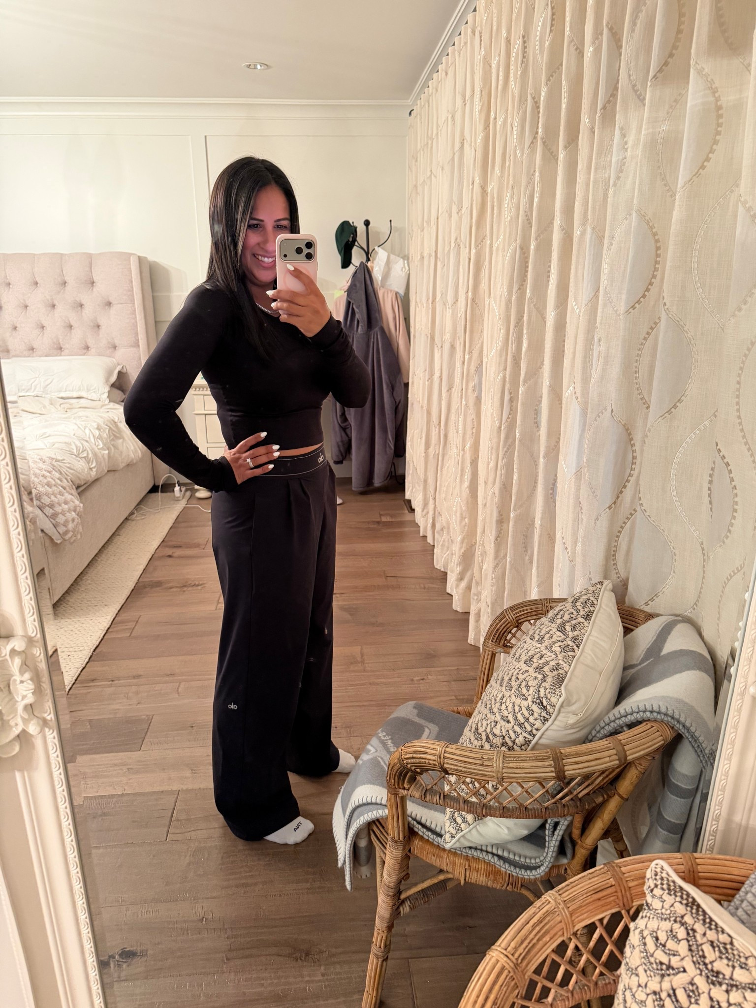 Chic travel fit
Alo xxs 
Lululemon 6
Aritzia m socks


#LTKcanada #LTKsummer #LTKwinter