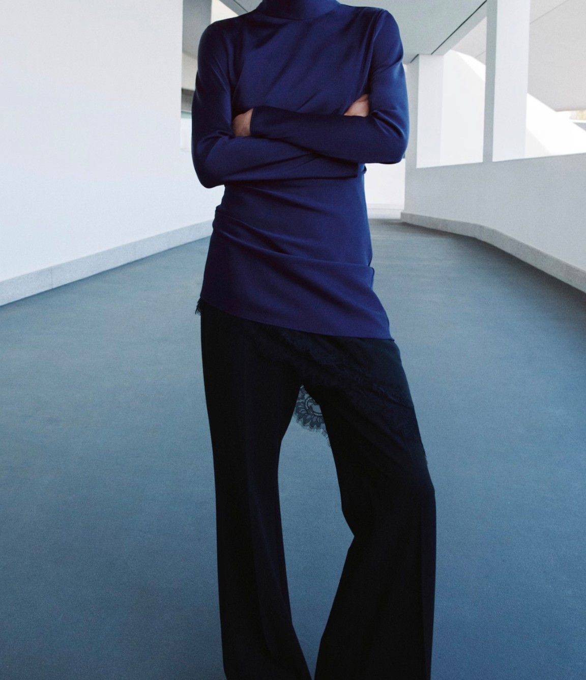 Great way to style a mini dress. With a lace dress

#LTKdayinmylife #LTKgrwm #LTKNYFW