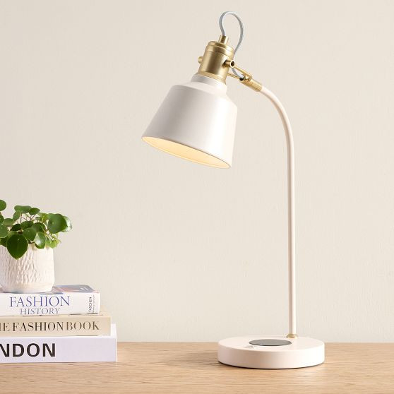 Taylor Wireless Charging Task Lamp with USB (21") | Pottery Barn Teen