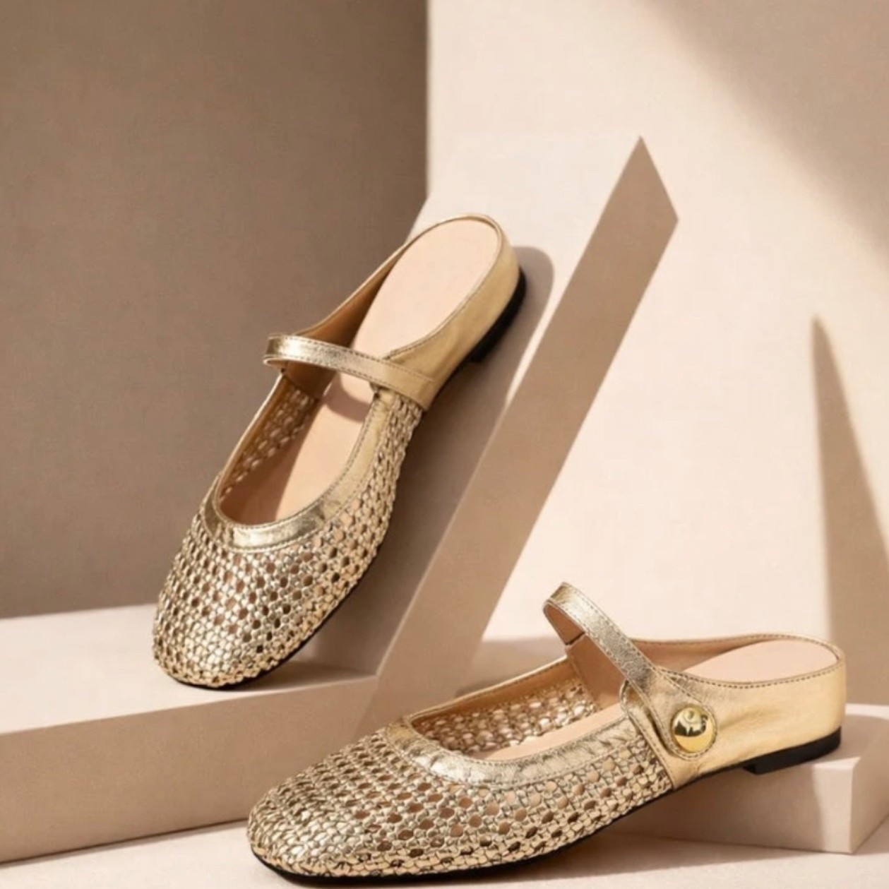 So comfortable and has a slight wedge to give you just a little height on a mule. Love these! Will be wearing them on repeat this fall.

#LTKdayinmylife #LTKgrwm #LTKootd