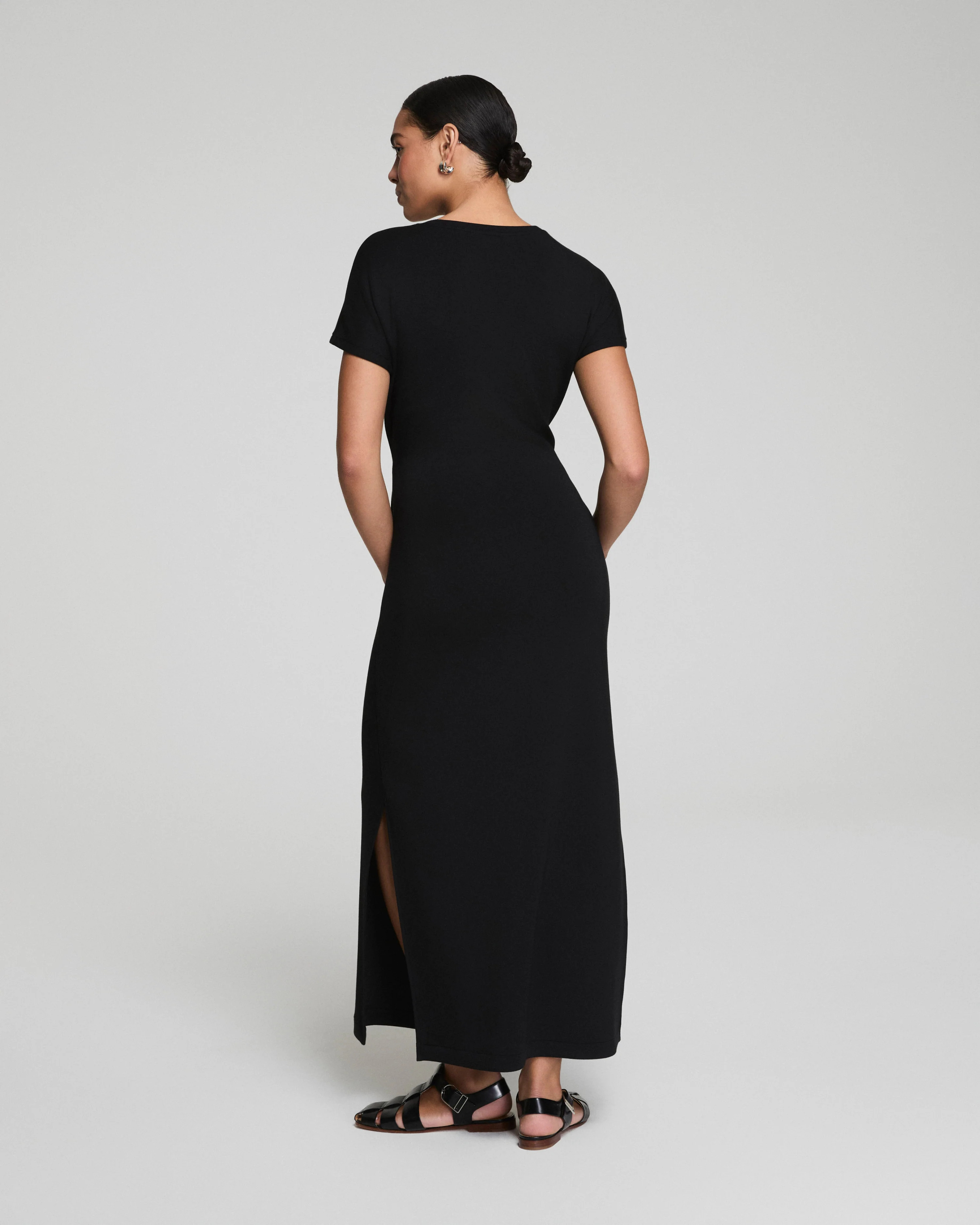 AirEssentials Tie-Waist Maxi Dress – Breathable & Soft | SPANX | Spanx