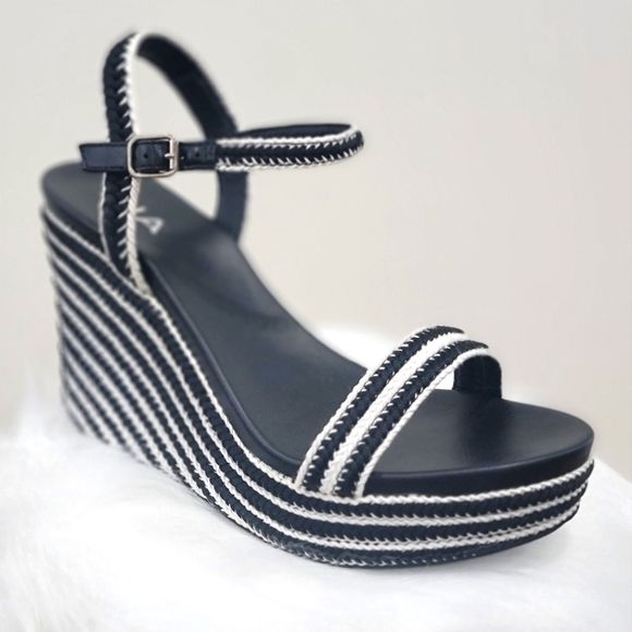 MIA Black and White Woven Espadrille-Styled Wedge Sandals - Size 8.5 | Poshmark