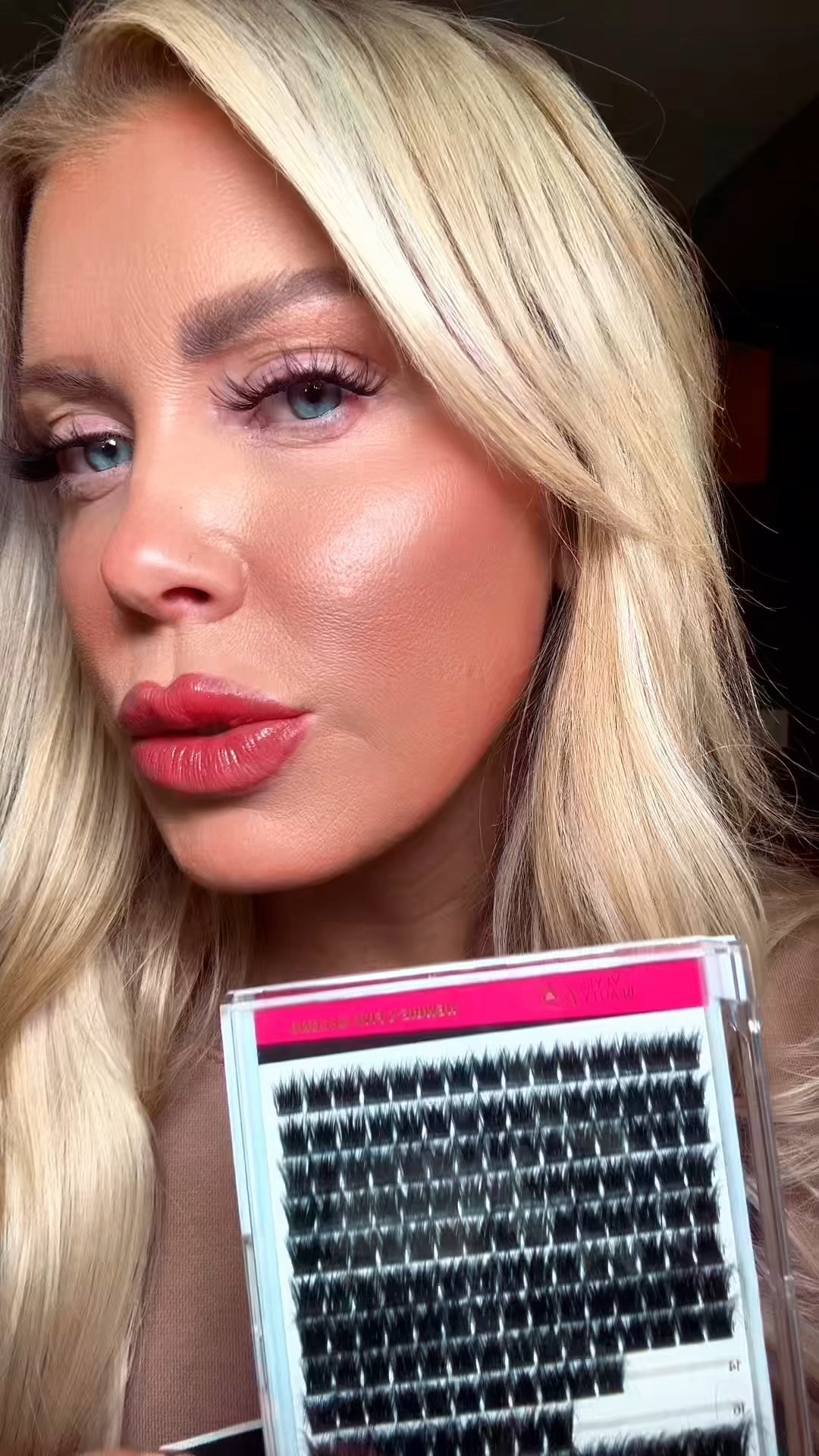 Do my lashes with me! My fav go-to lashes! GRWM🤍

#LTKBeauty #LTKselfcare #LTKdayinmylife