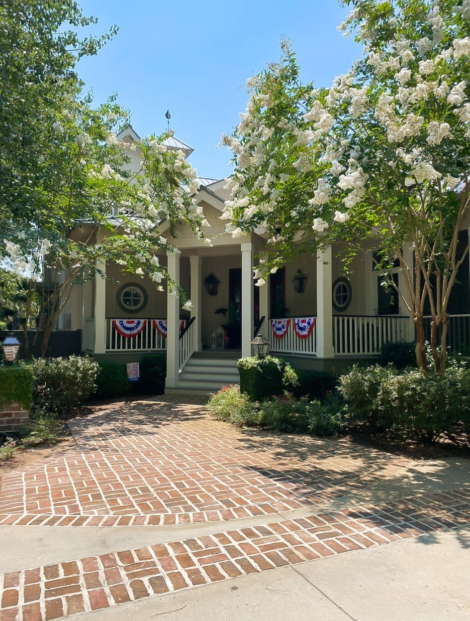 Memorial Day flags
4th of July flags 
American Flags 

#LTKhome
